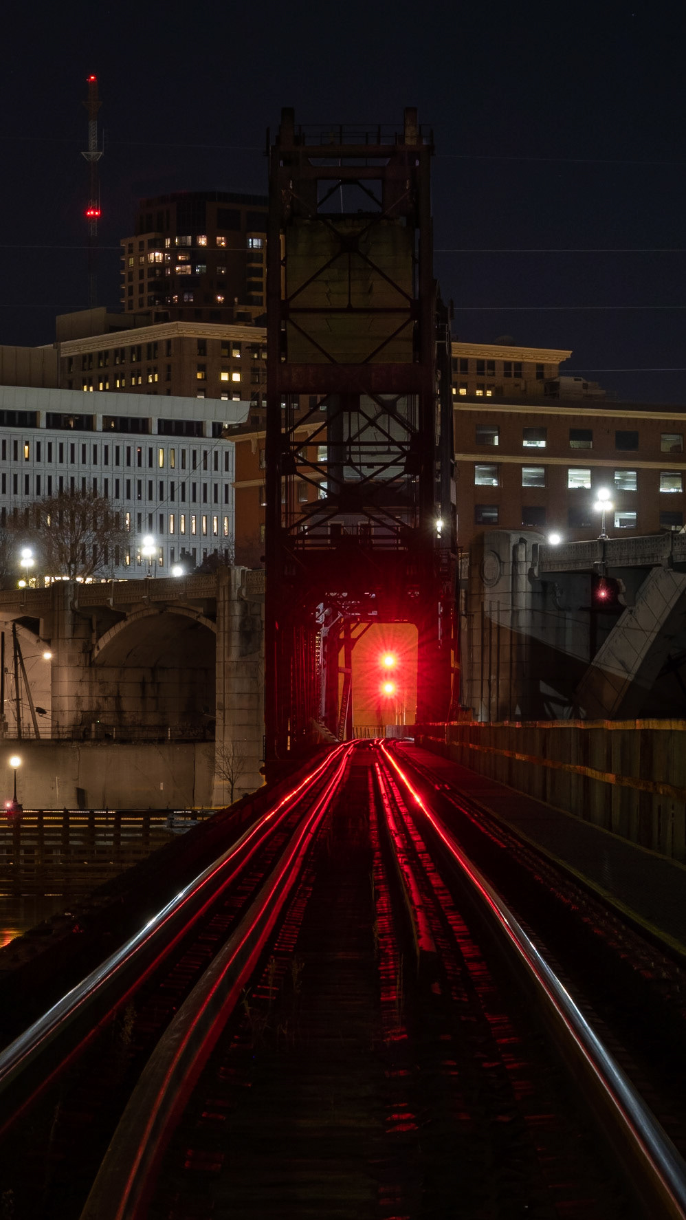 Now the question was to shoot high, or low. I did both and I still can't decide which I like. I guess it's okay to like both.