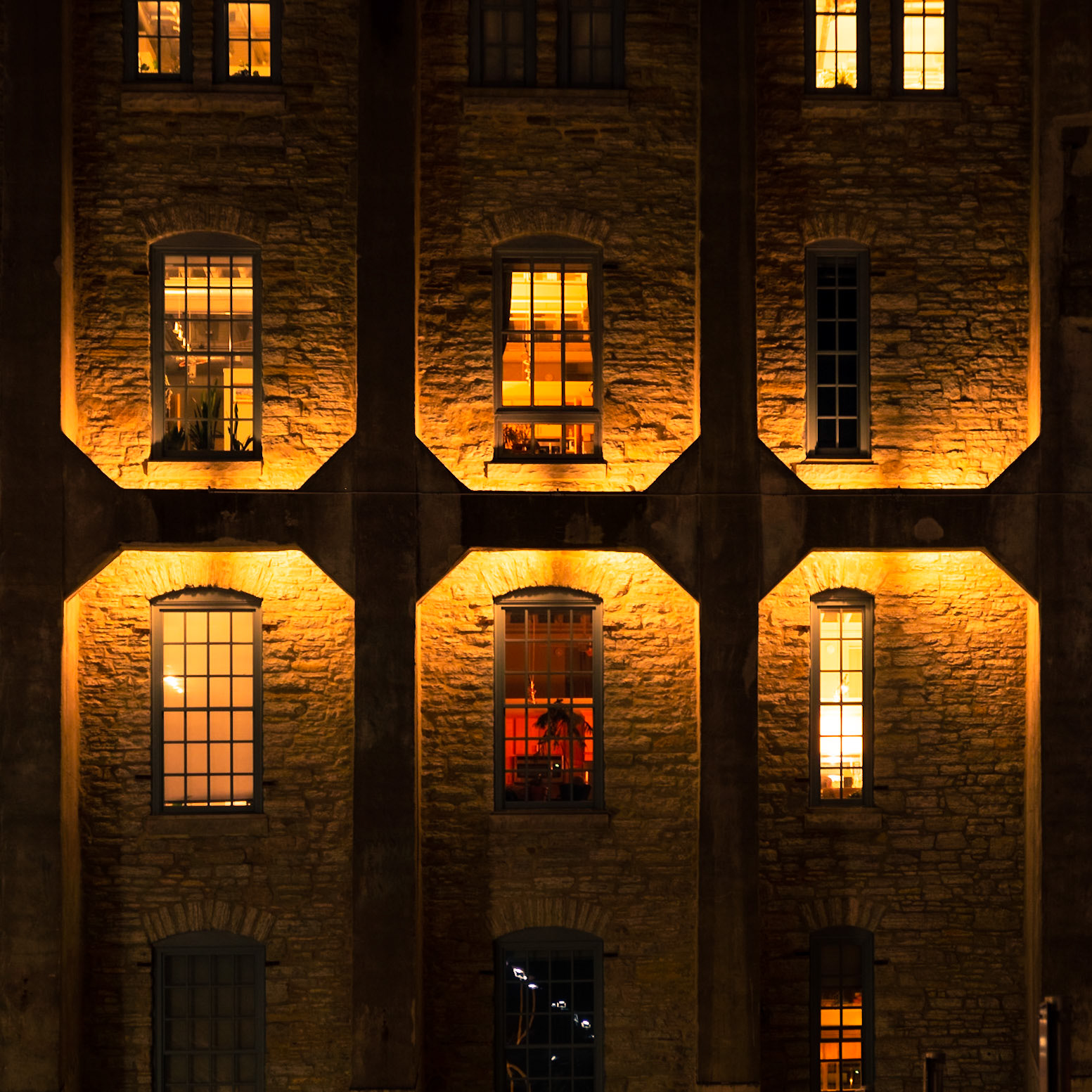 Oh Symmetry, how I love the so -  But really, why couldn't they have that one light on.