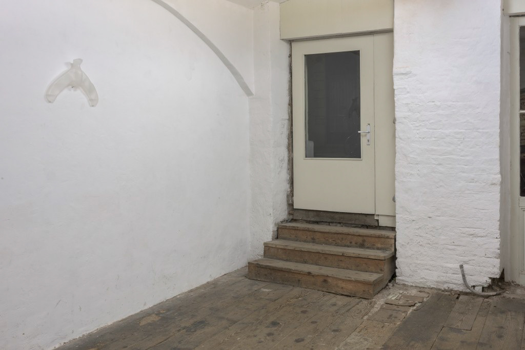 Balancing Bird (2017) Resin, Apricot Schnaps