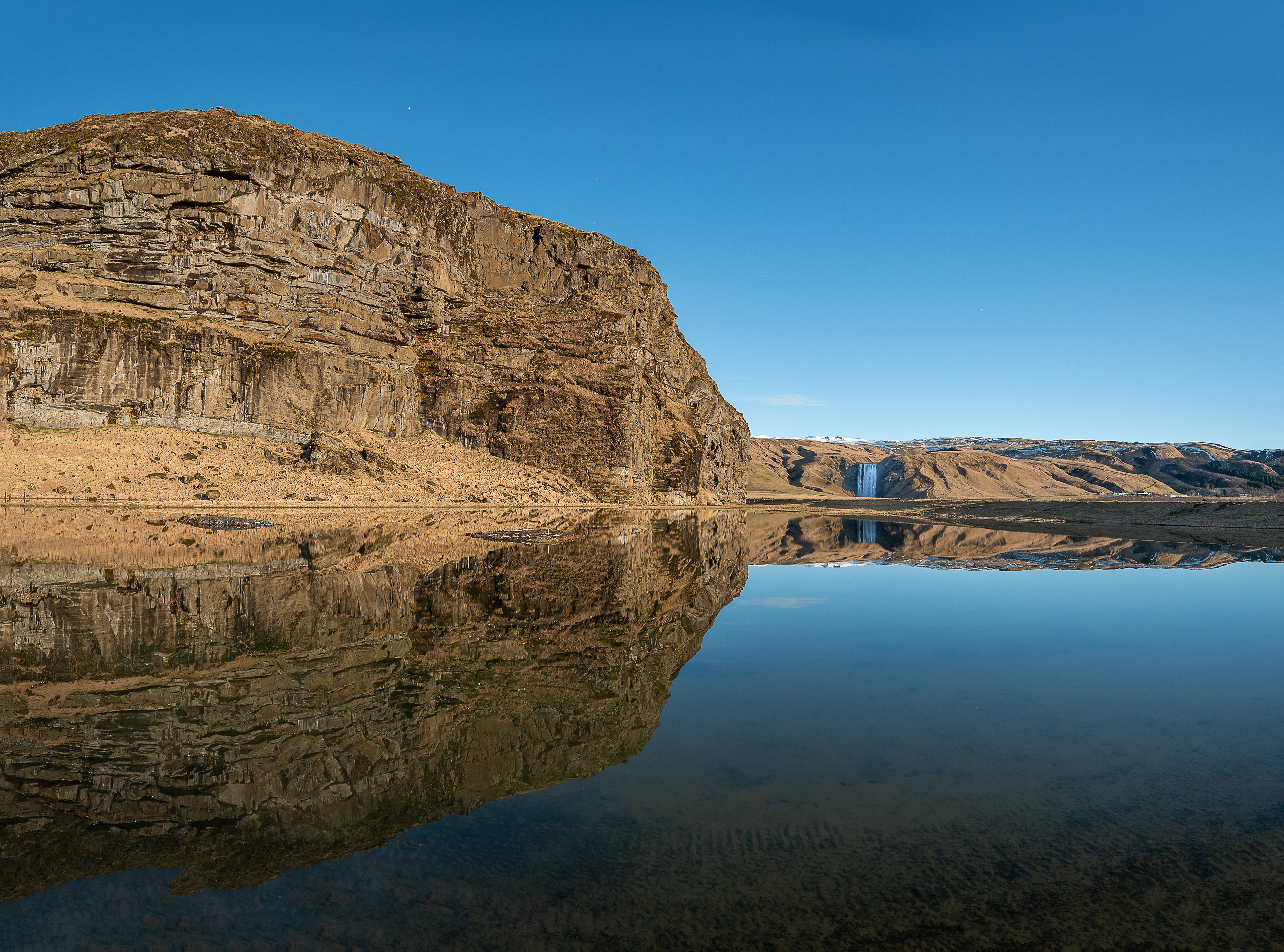 From the main road it is difficult to miss Skógafoss waterfall 