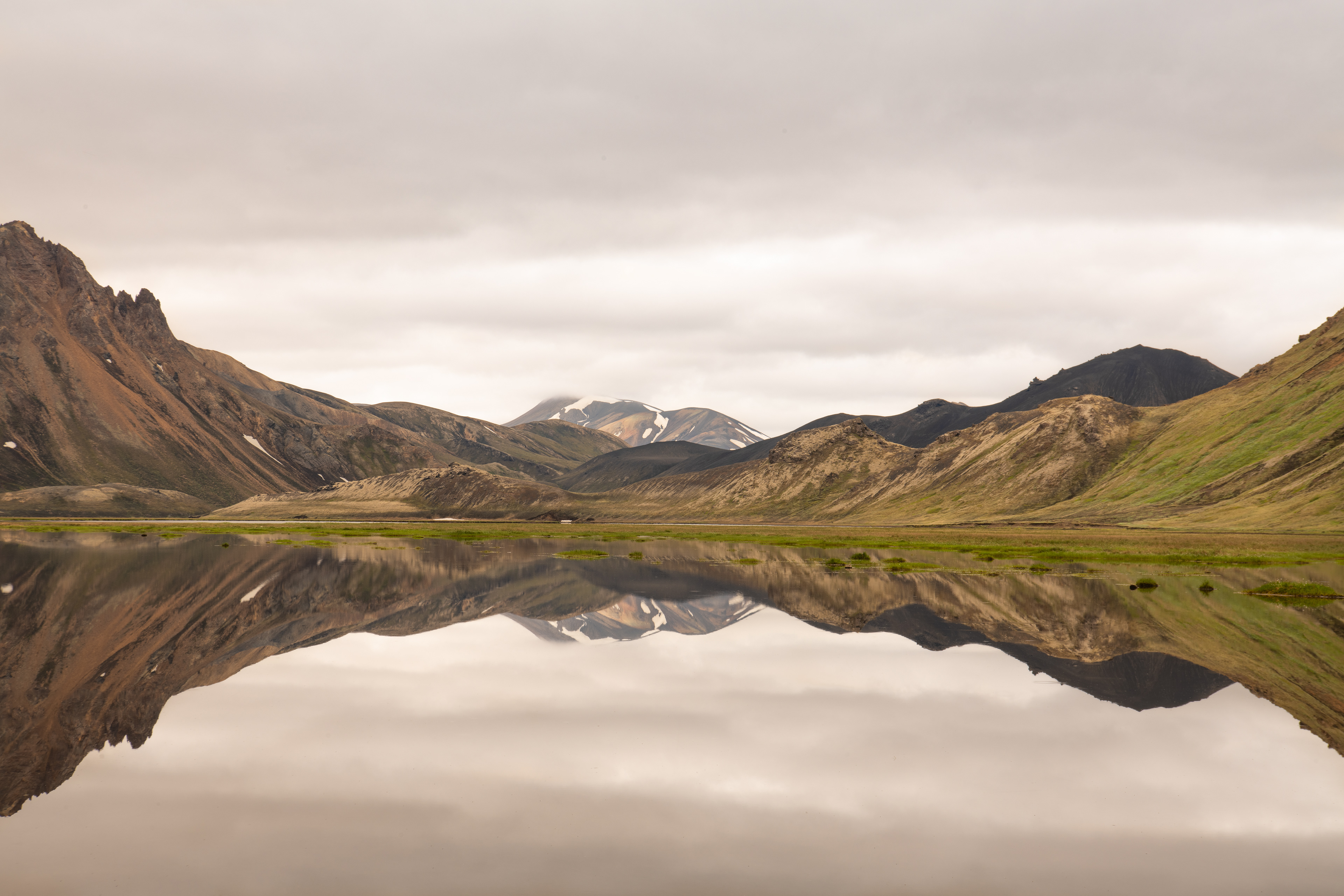 Kýlingavötn in the stillness of the summer night in July