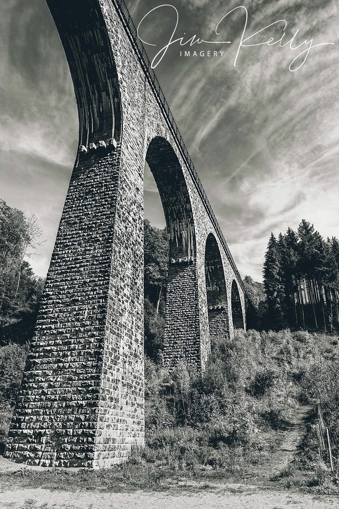 Railway Viaduct (Ref: DIG05139)