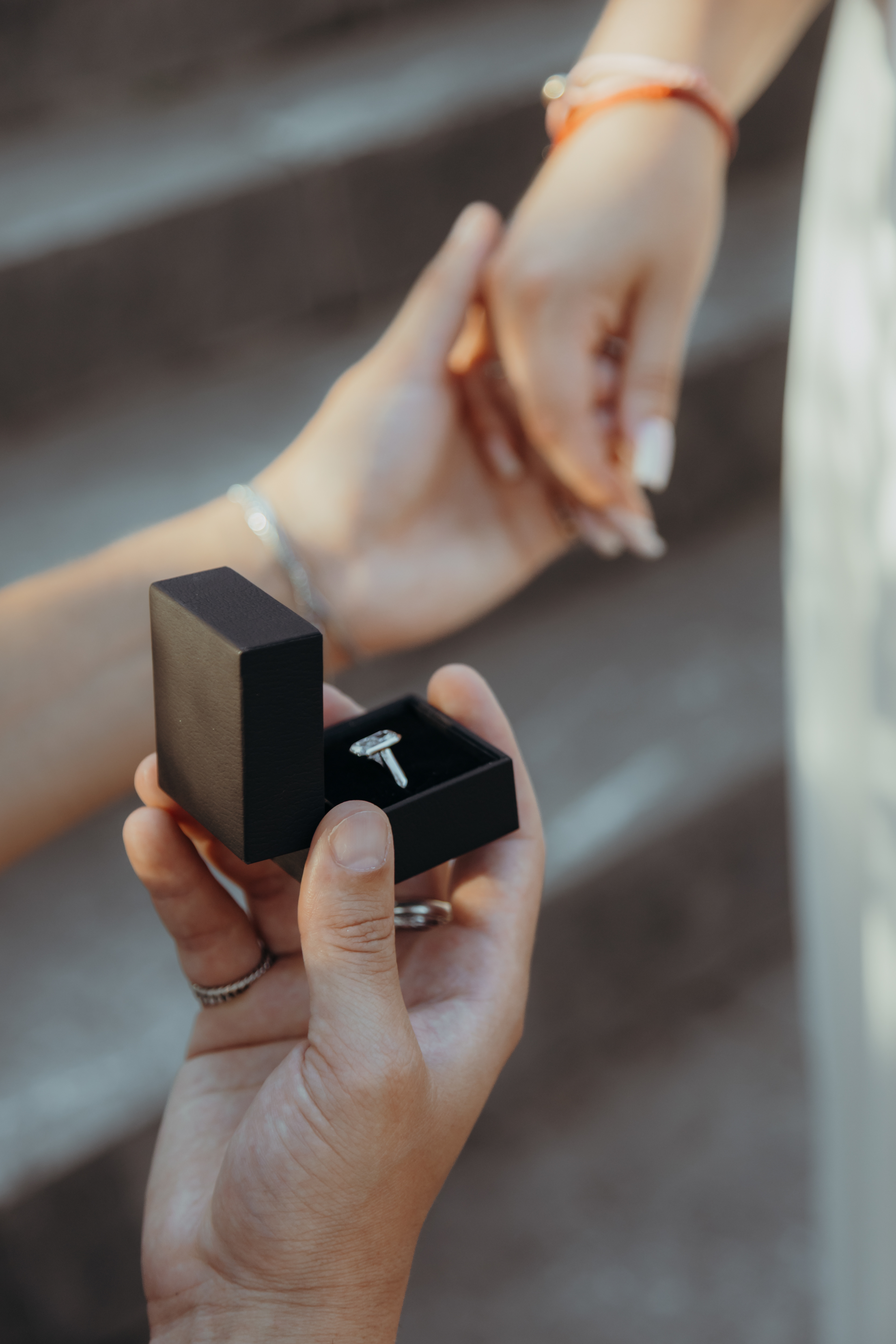 man proposing to girlfriend in Taormina Sicily