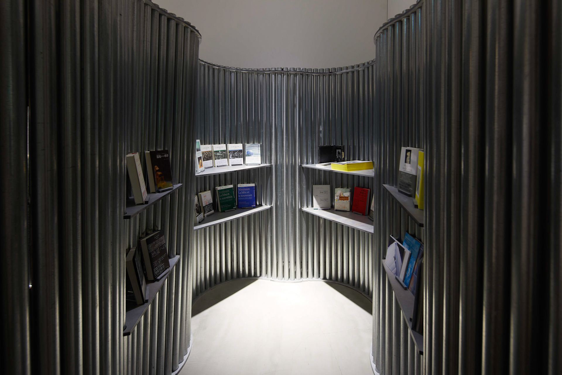 GYRE GALLERY『世界の終わりと環境世界』展