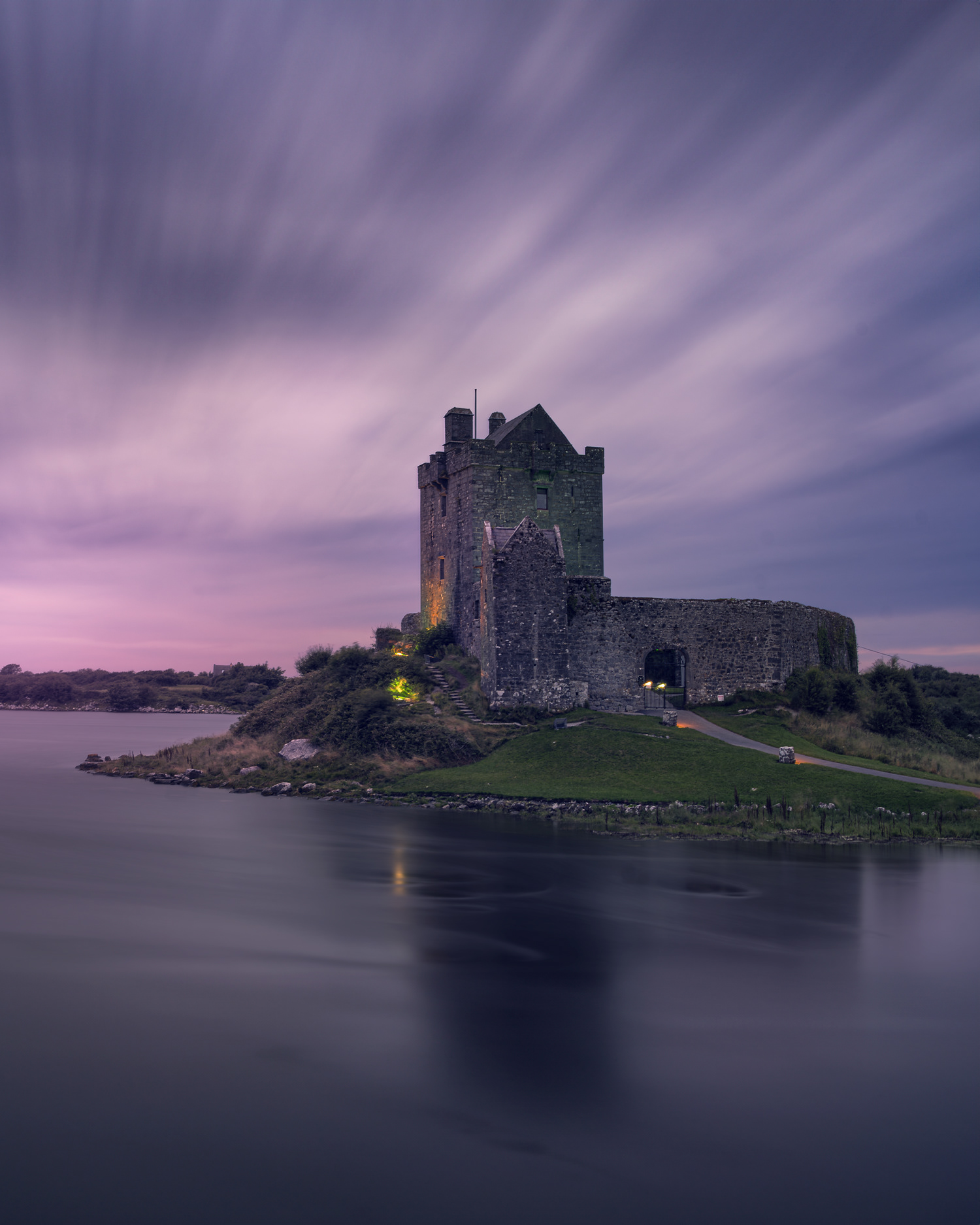 Dunguaire Castle - Kinvarra (Galway, Ireland)