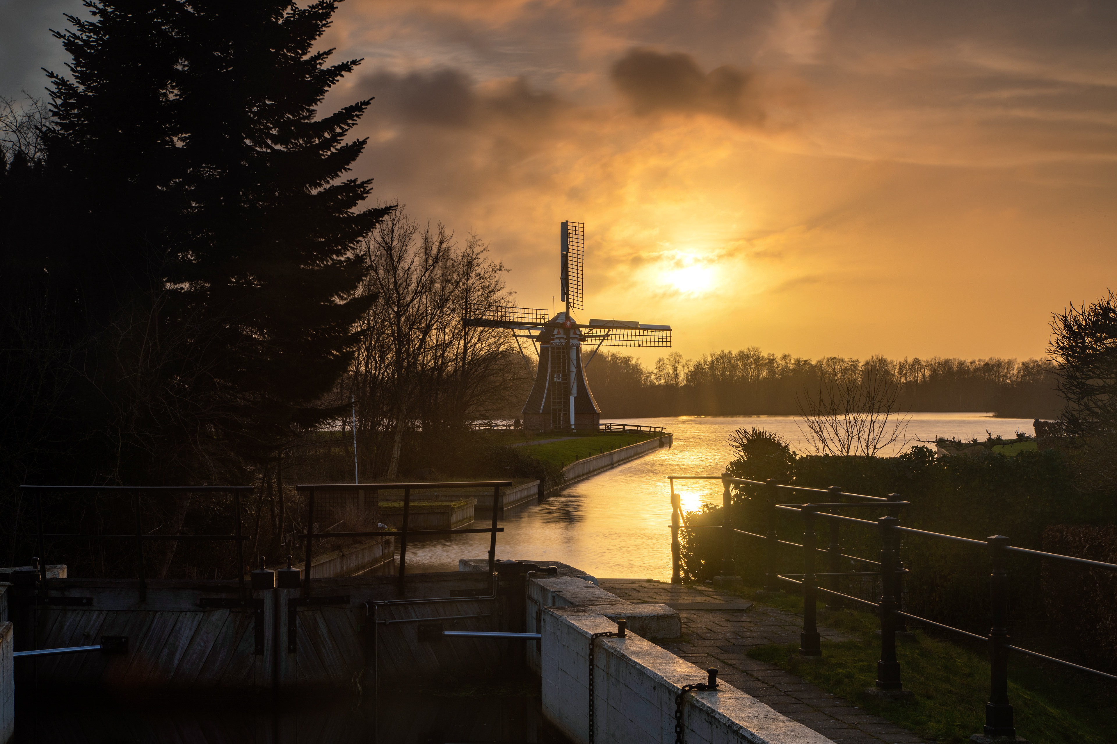 De Helper | 05-02-23