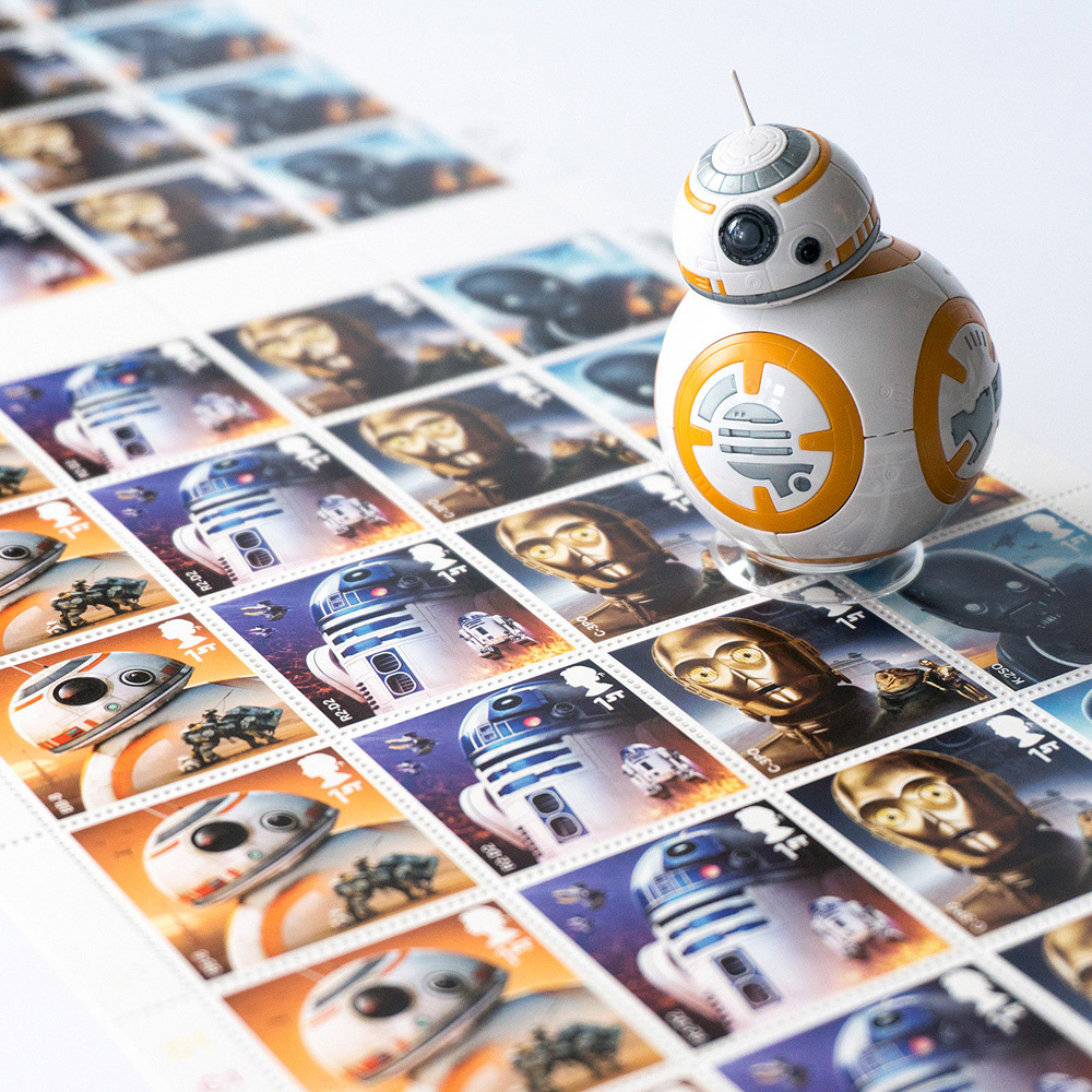 SET OF 2017 royal mail Star Wars stamps with bb8 toy
