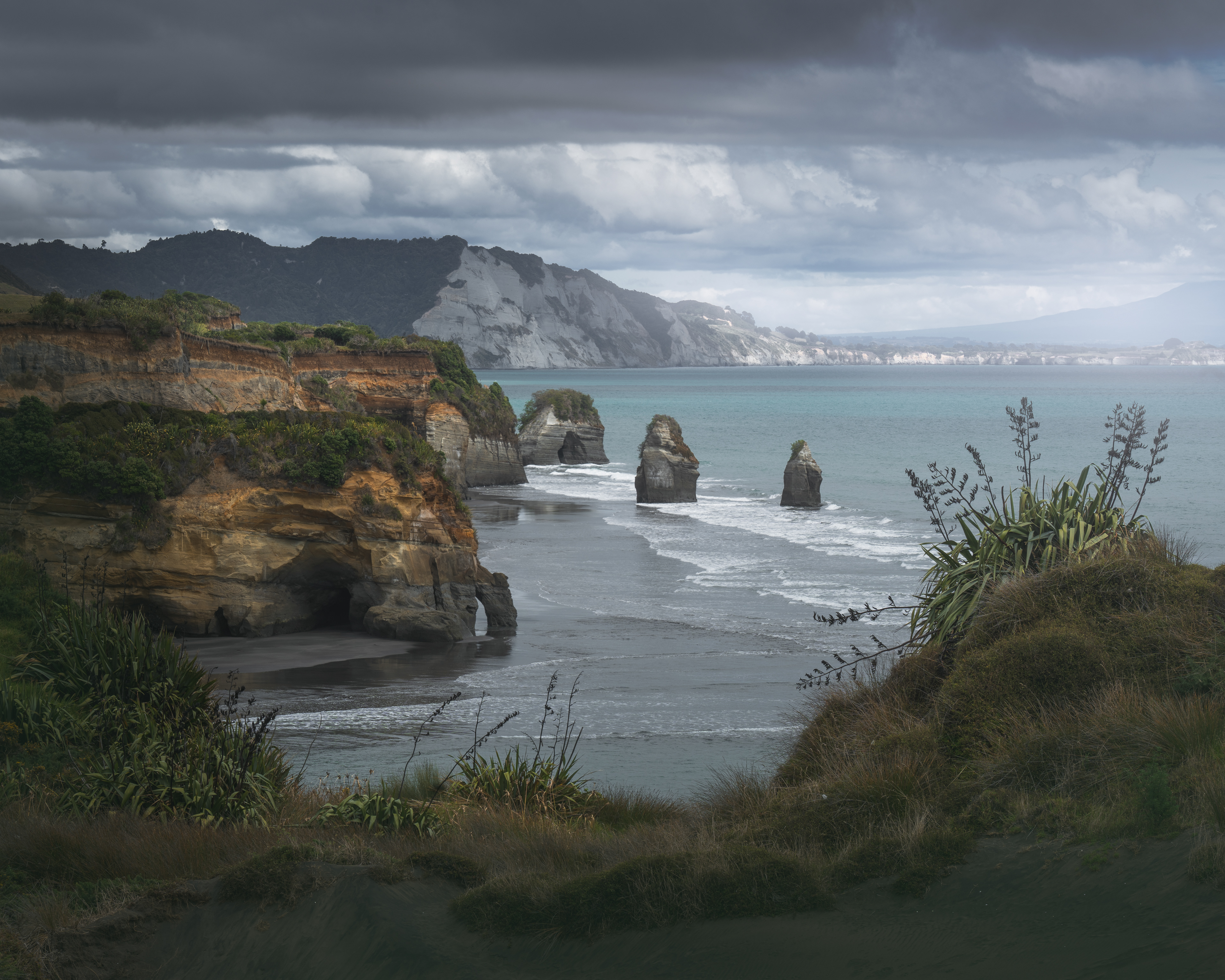 Three sisters and the Elephant Rock