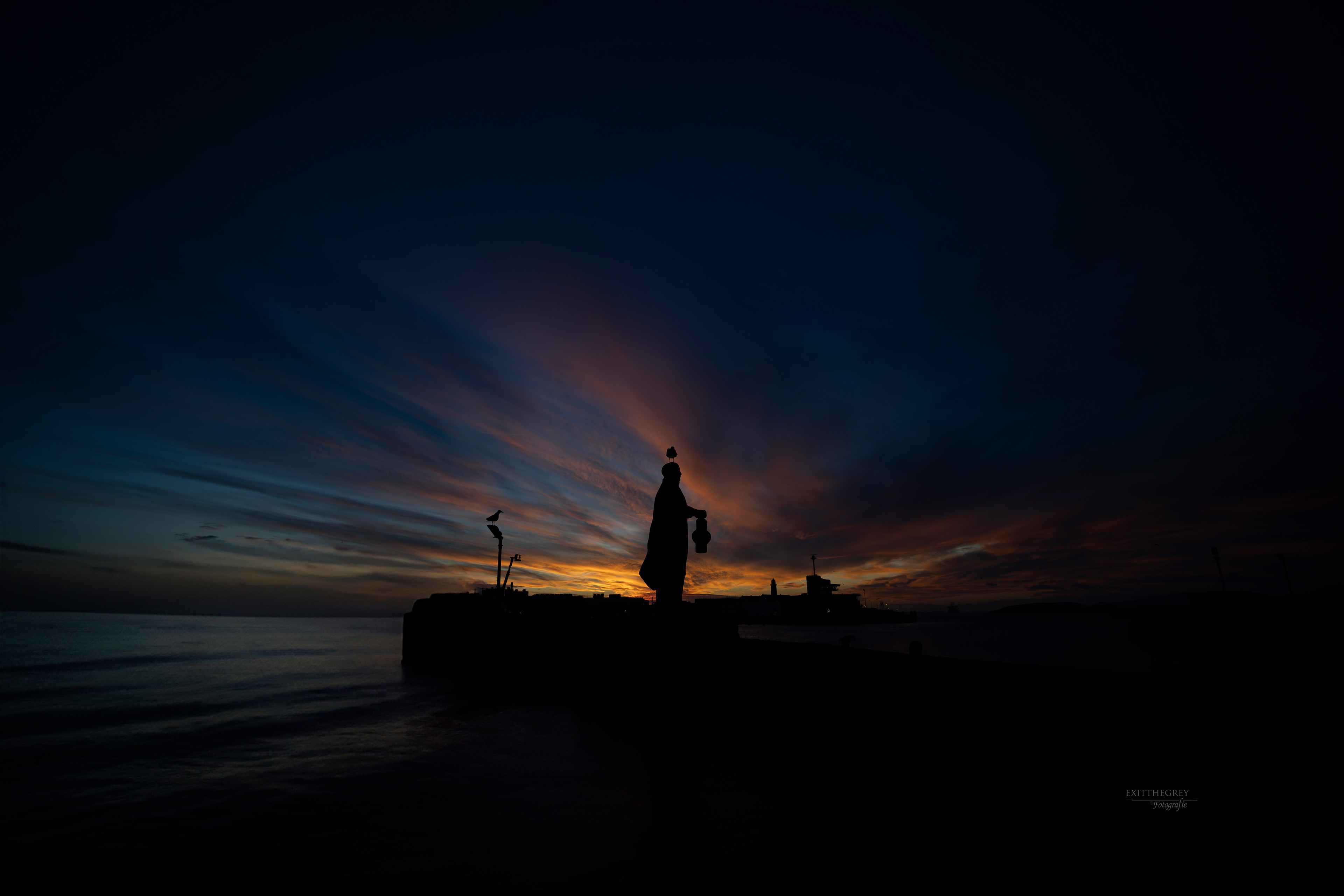 Visser monument, Kop v.d. haven, IJmuiden