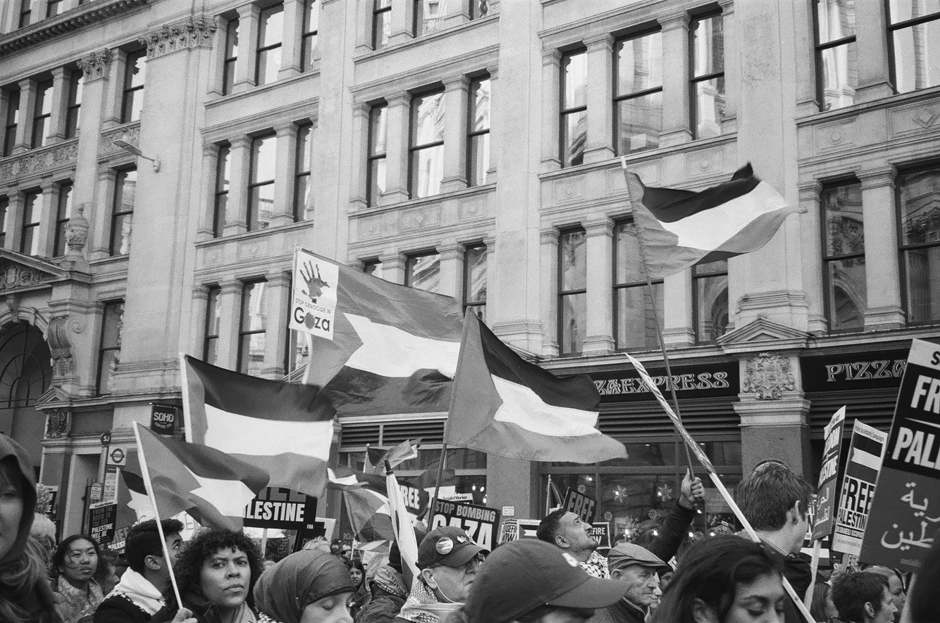 Strike in support of Palestine across from Saint Paul's Cathedral, London, UK. November 2023.