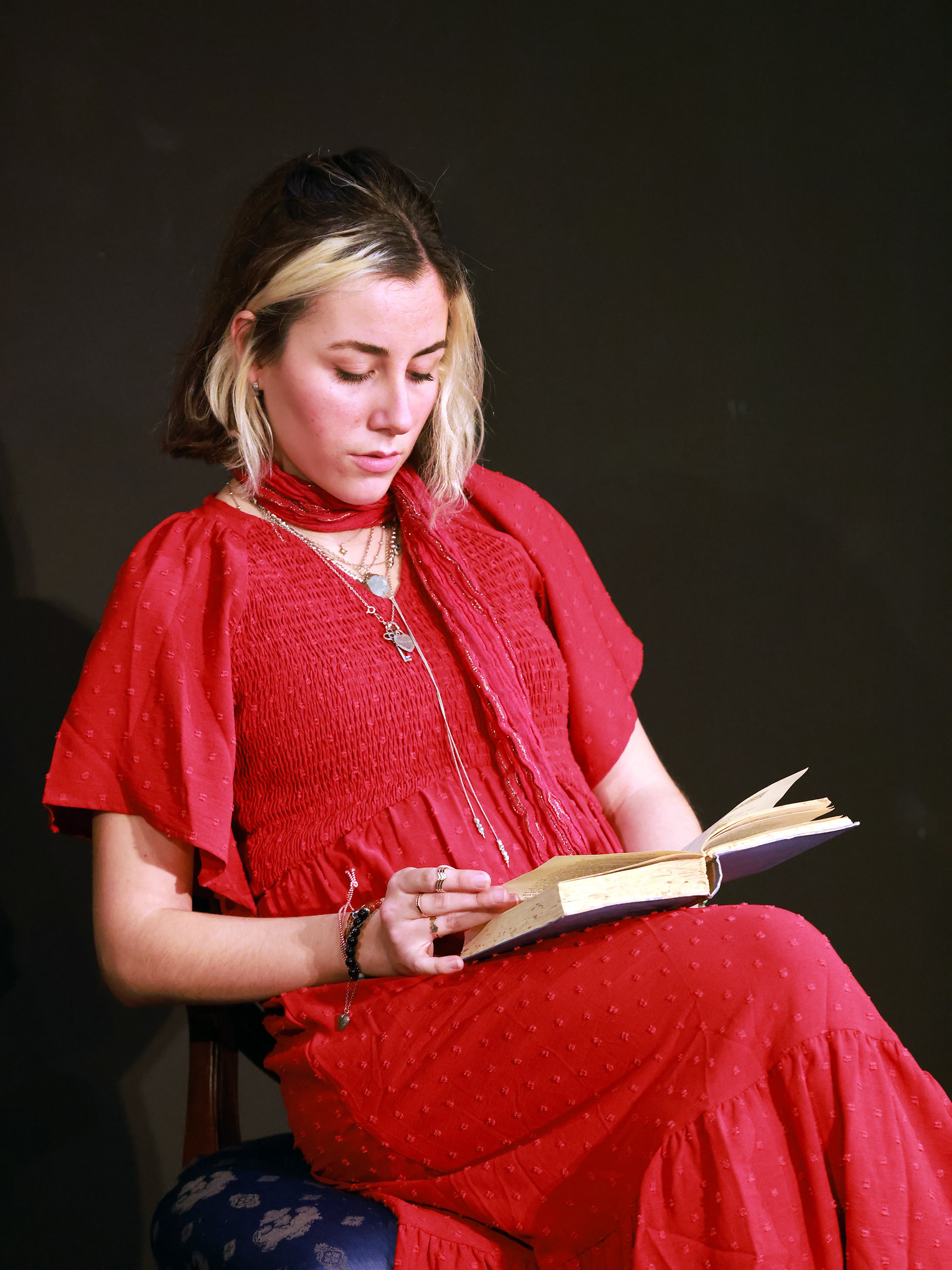 Mad for Love. An adaptation of Lope De Vega's 'La Dama Boba', directed by Paula Rodriguez. Produced by the British American Drama Academy. Performed at the New Diorama Theater in London, UK, on December 13th, 2023.