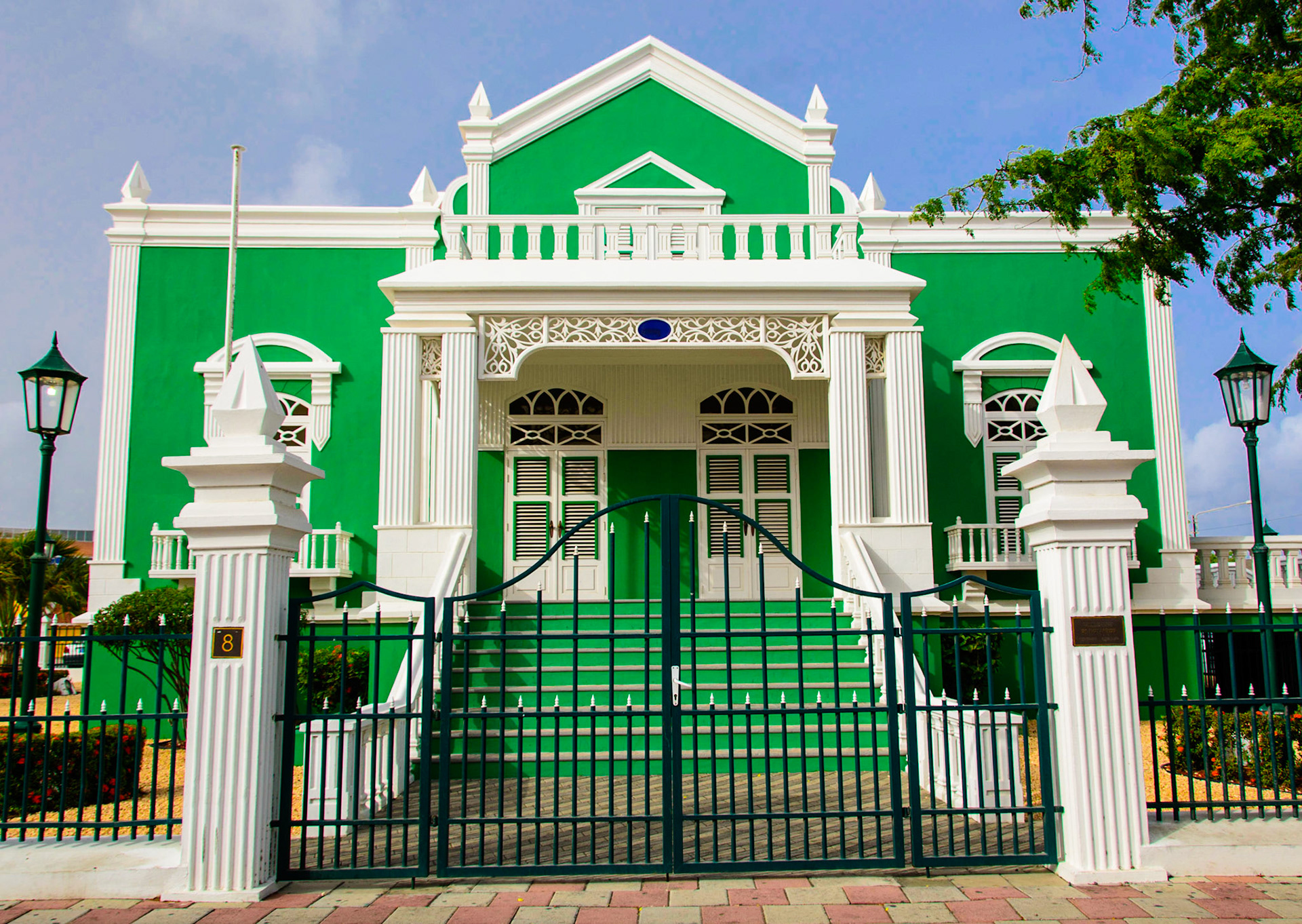 HOUSE OF DR. ELOY ARENDS – BUILT IN 1922 TO 1925