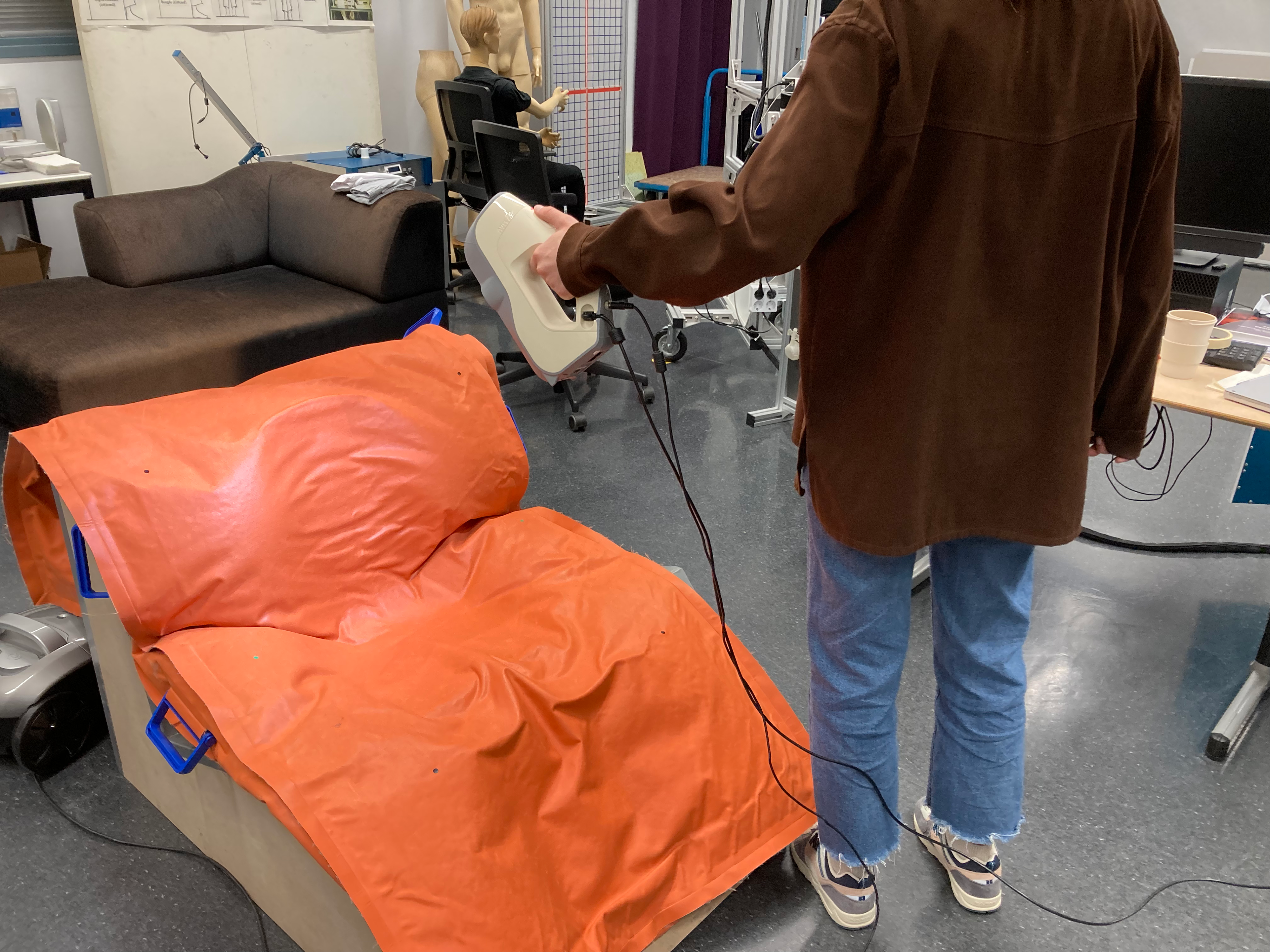 Second 3D-scan of form left in the vacuum bag
