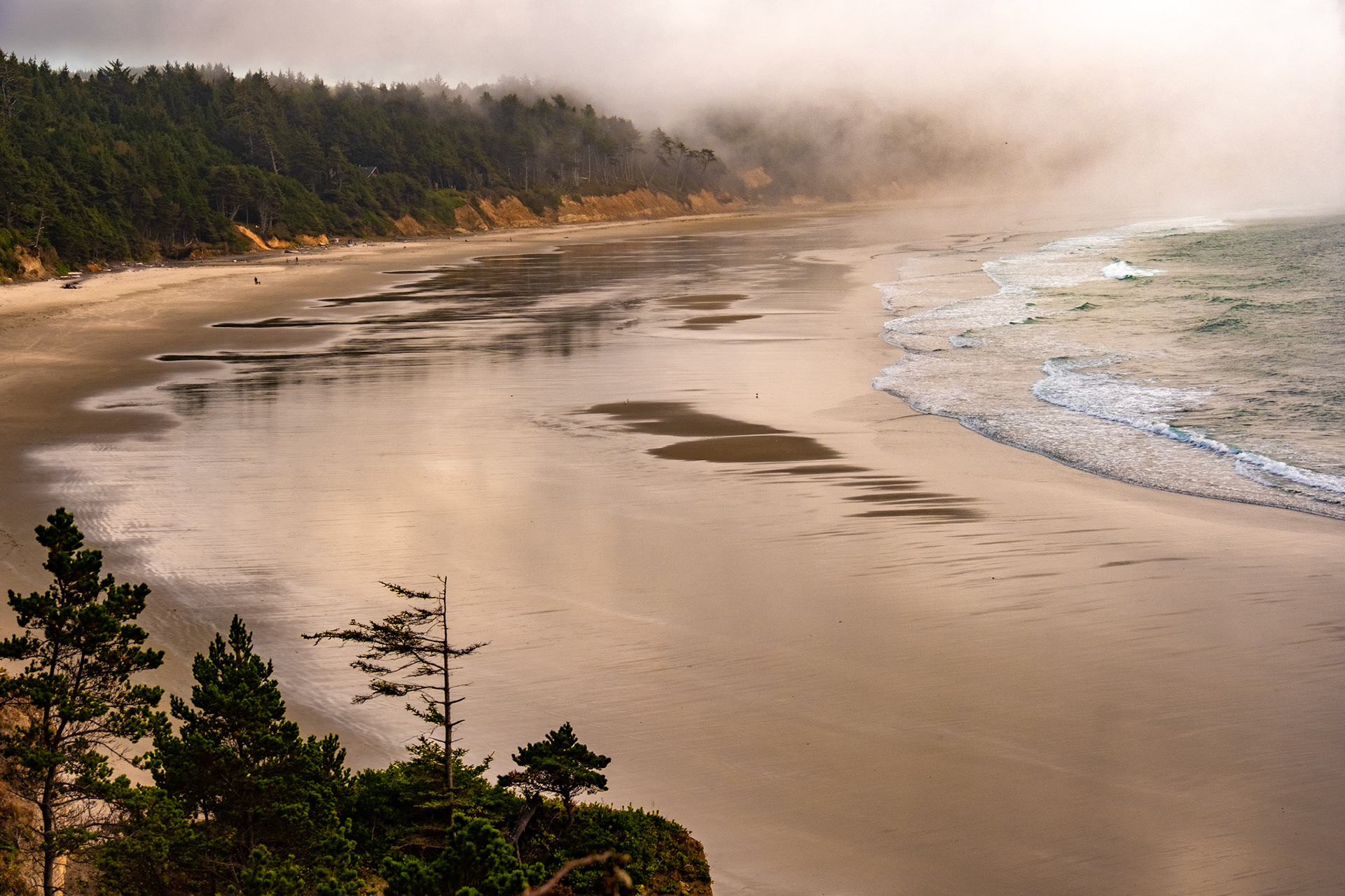 Devil's Punchbowl, Oregon