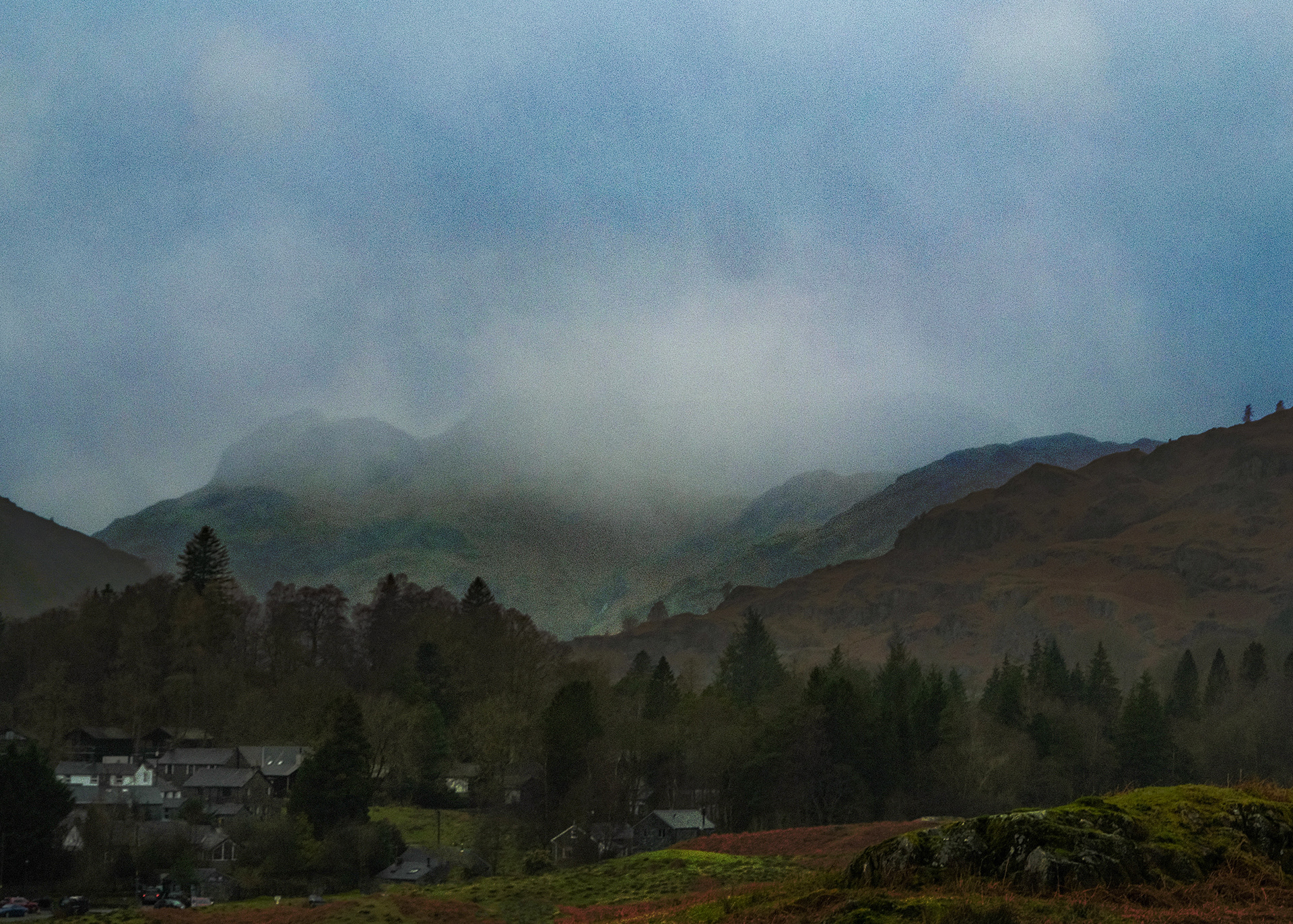 langdale pikes and elterwater village