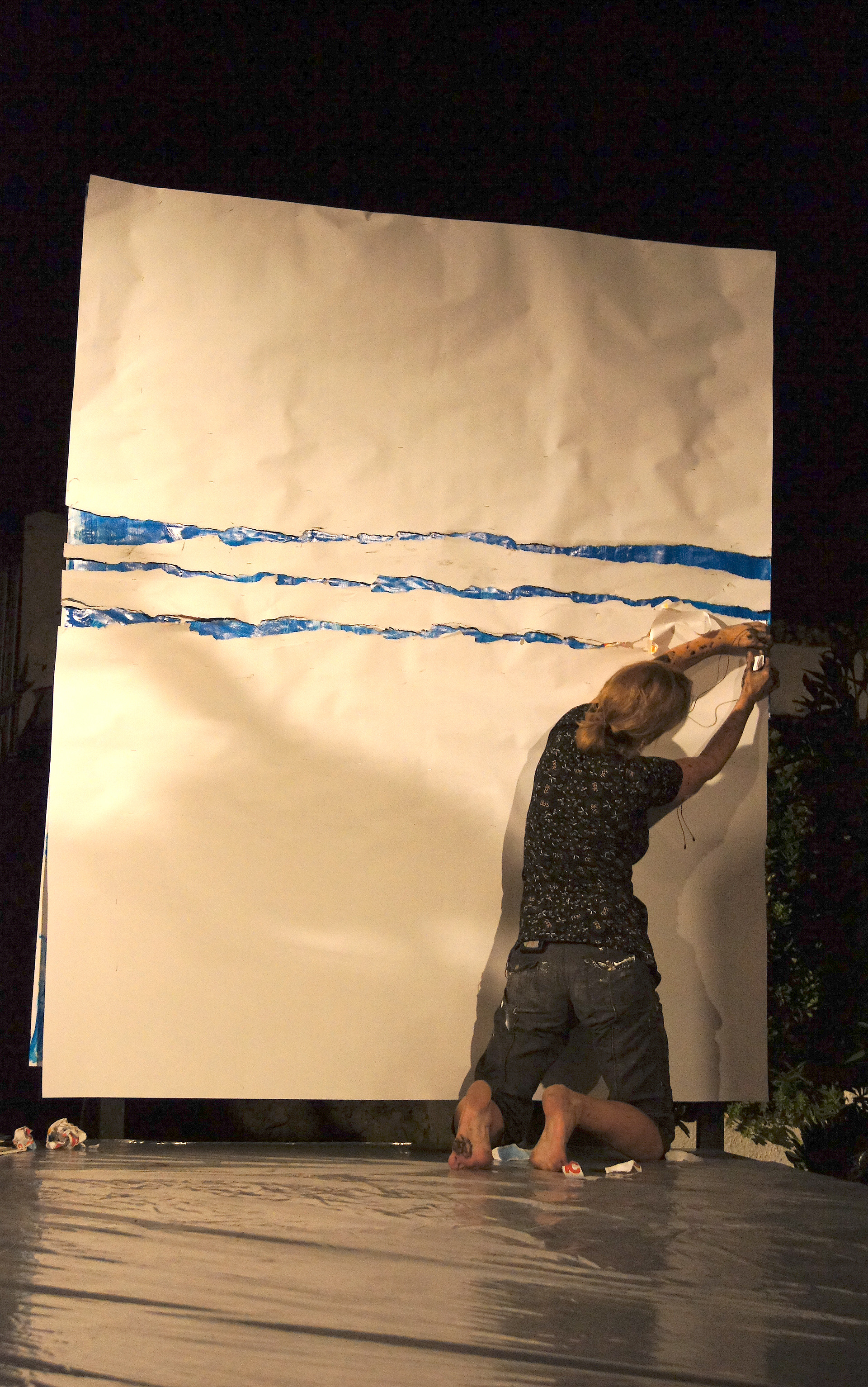 « Les couleurs d’Andrée Chedid » Lecture-performance donnée le 27 juillet 2011 au Festival « Voix Vives » de Sète  Contrebasse et chant : Michel Bismut Lecture et chant : Olivia Nicosia Arts plastiques : Anna Novika Sobierajski Design sonore et sonorisation : Arnaud Bertrand