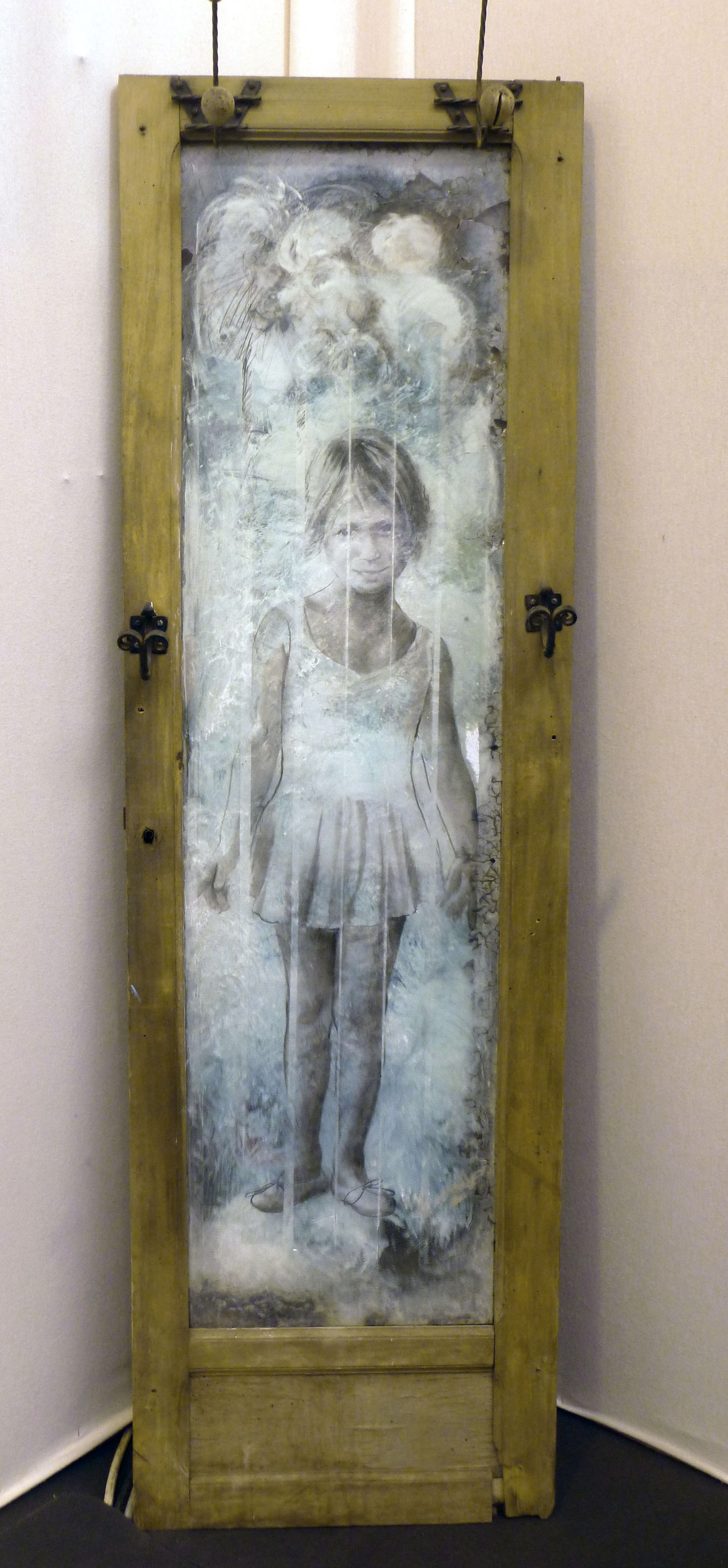 TRACES IV, ruban transparant, fusain, miroir