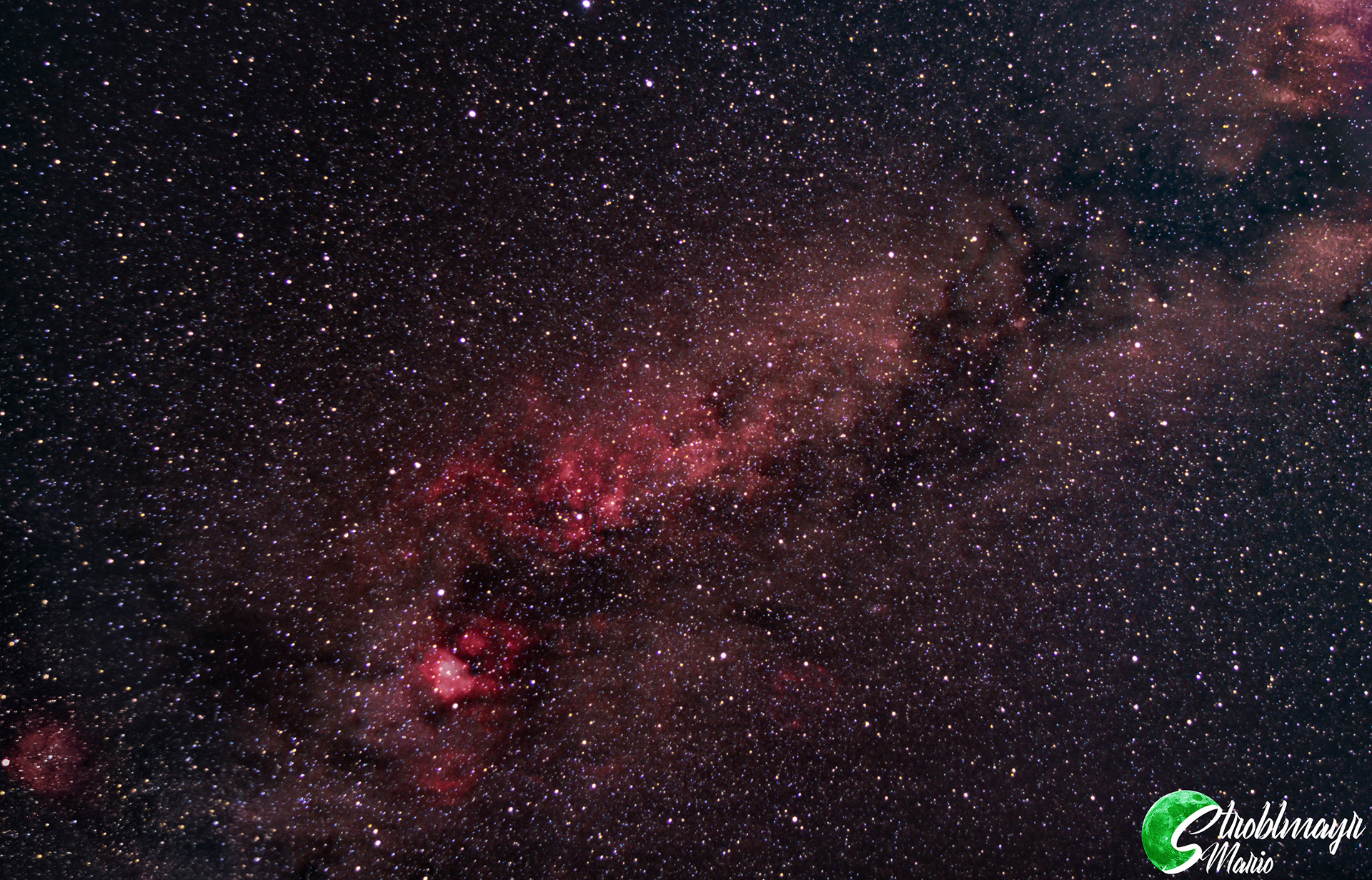 H-Alpha-Komplexe um das Sternbild Schwan mit 16mm Kameraobjektiv an ZWO ASI 294 MC