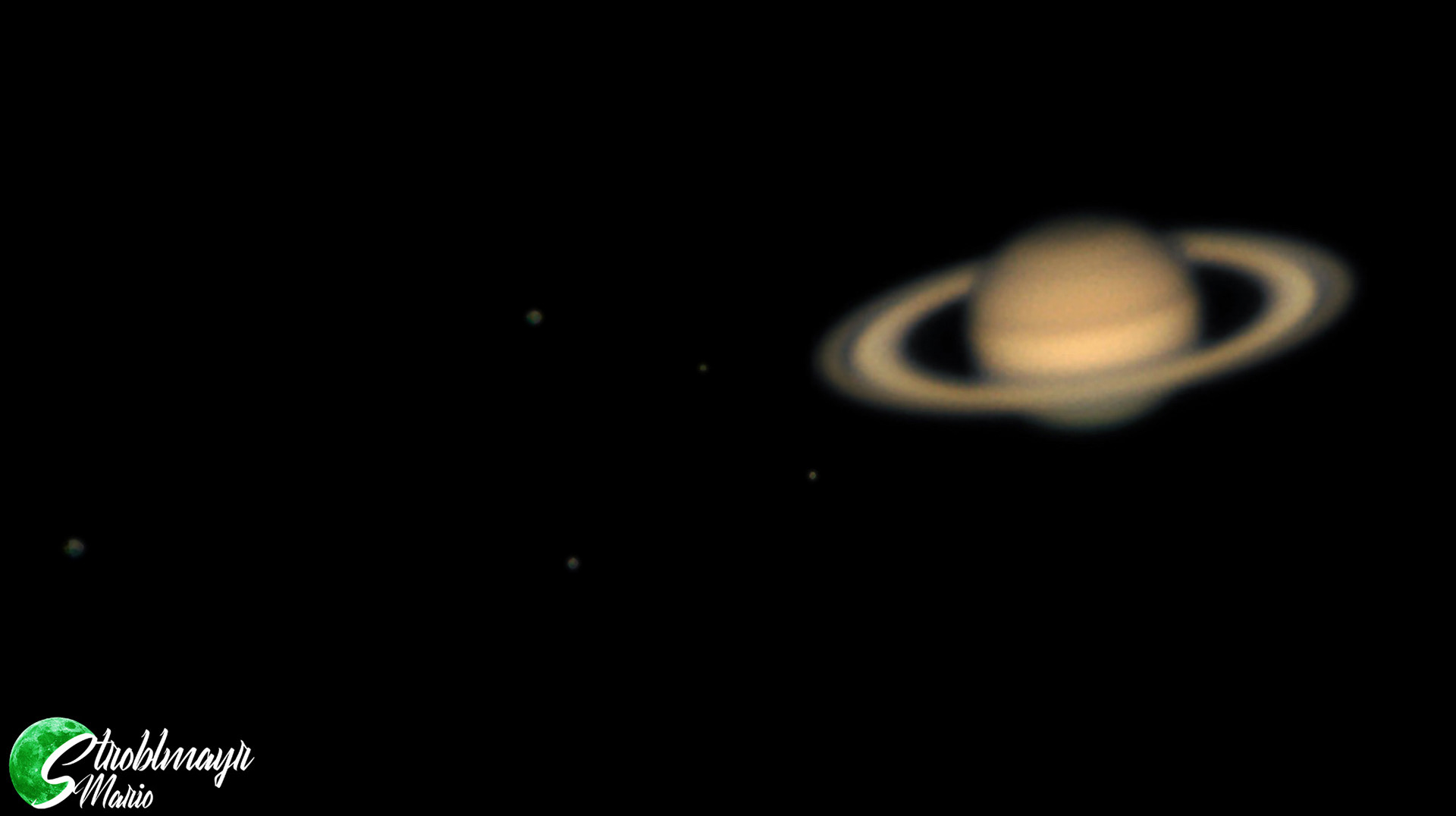 Saturn im 16'' Dobson mit (von l nach r) Rhea, Tethys, Dione, Mimas, Enceladus, 22.7.2021