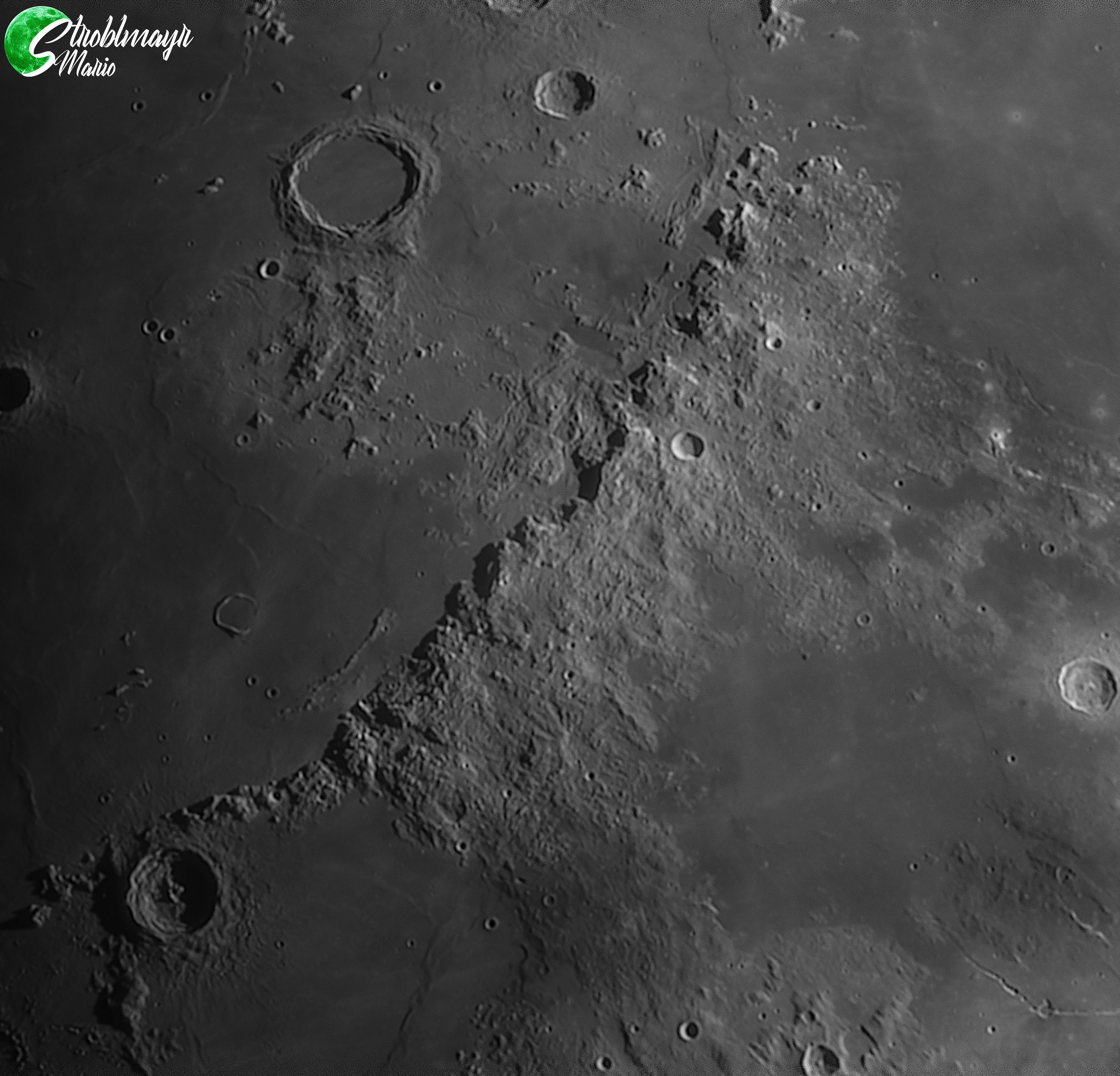 Der Gebirgszug der Apenninen Mond im 130mm Apo