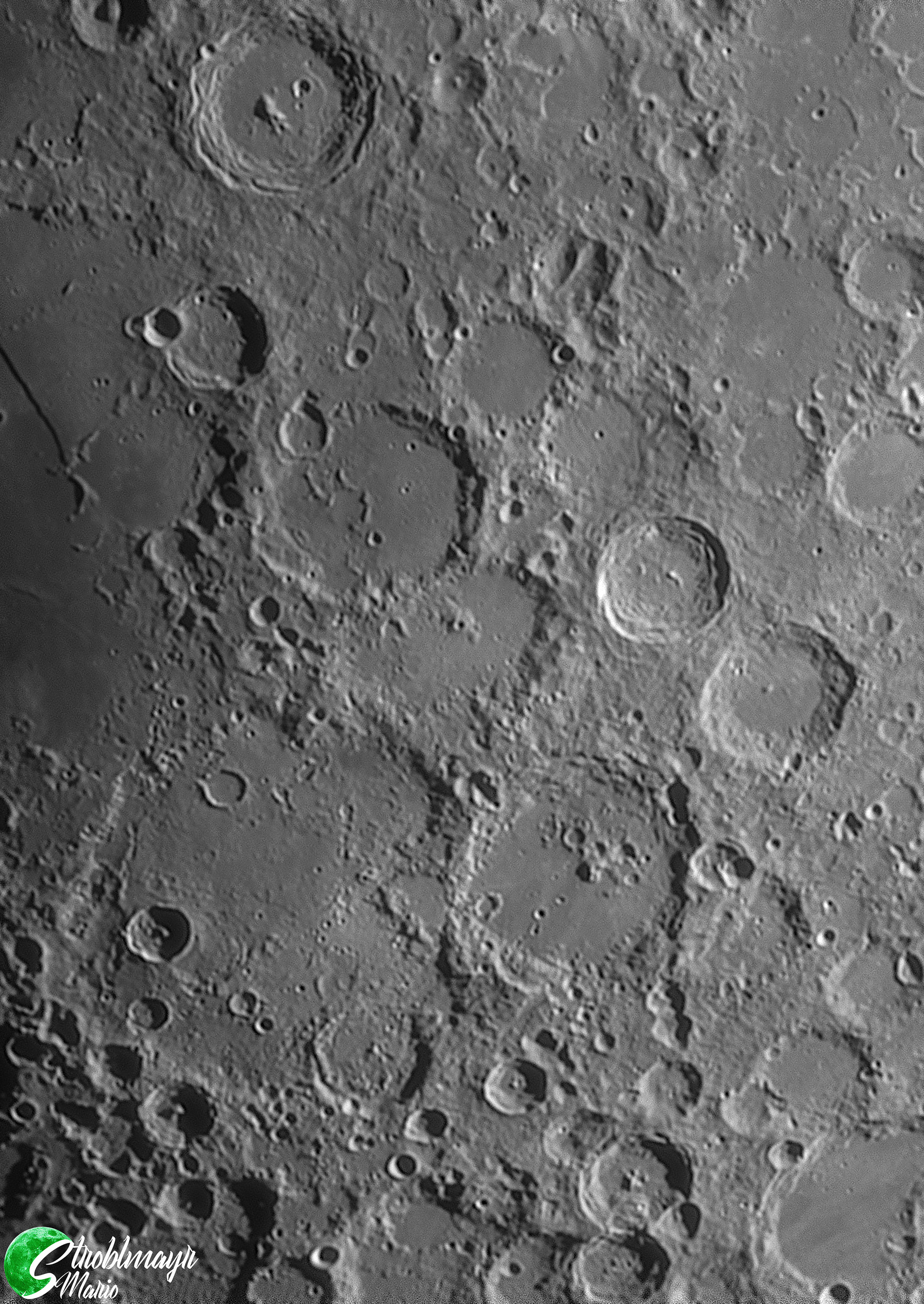 Die Umgebung der Krater Purbach und Walther im 130mm Teleskop