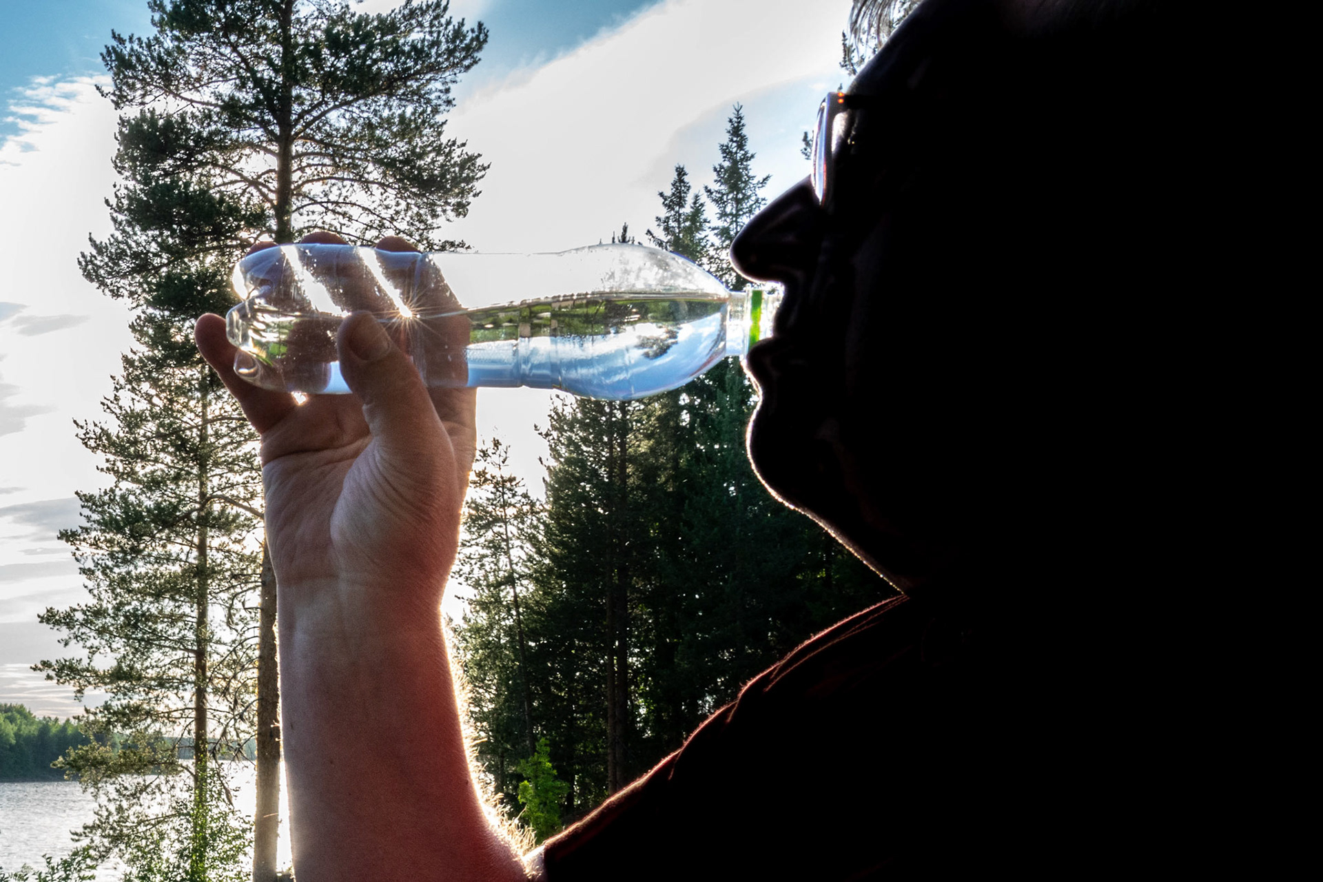 Helteellä pitää juoda