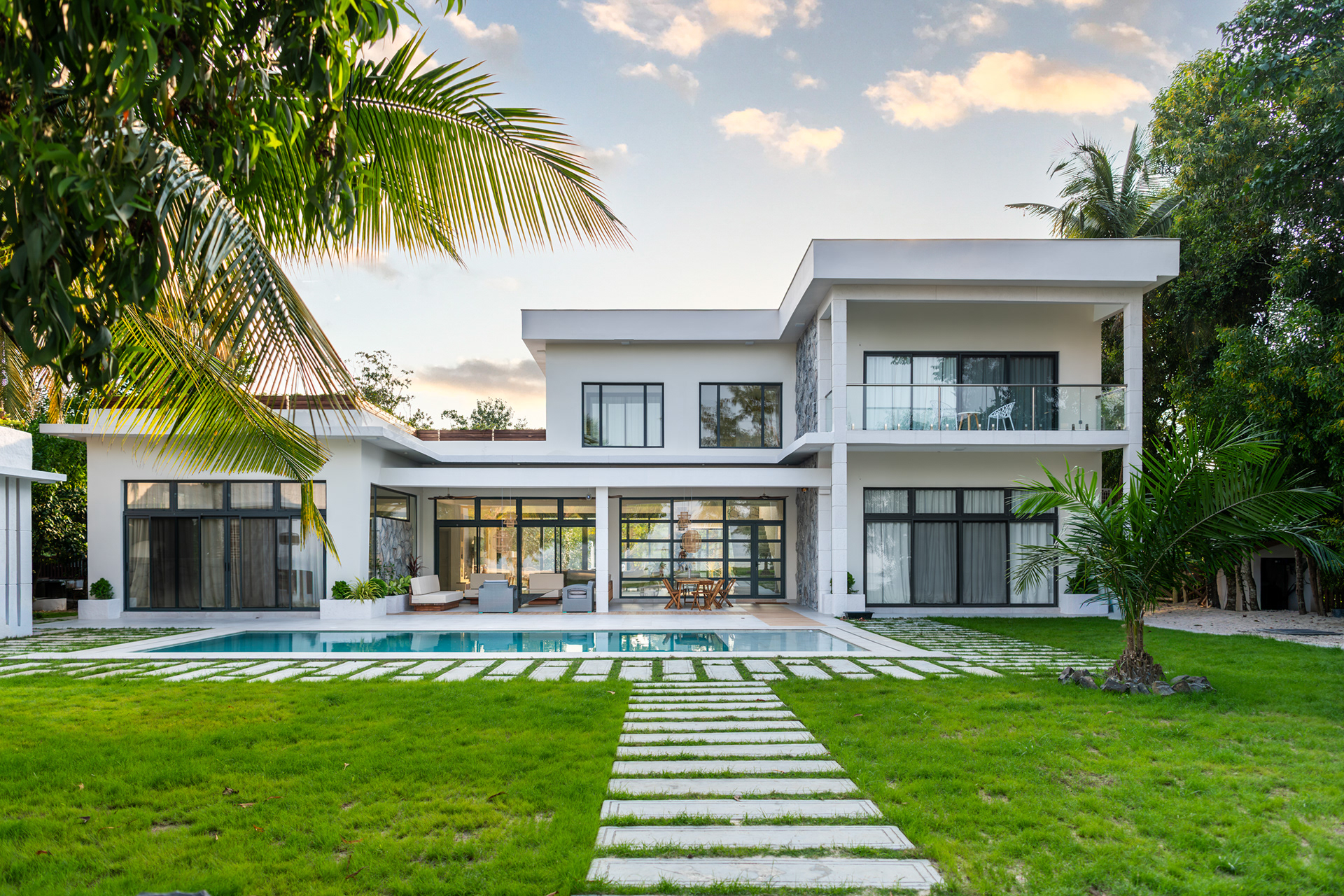 Villa de la Pointe-Denis, Gabon