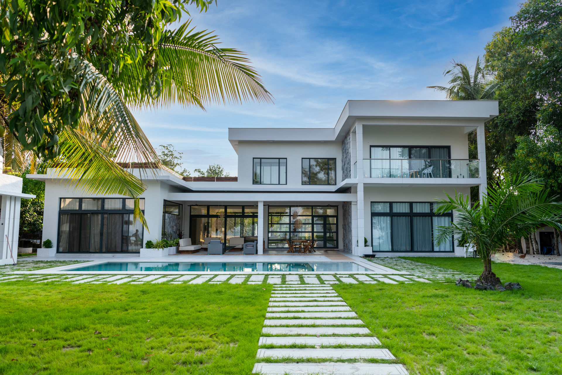 Villa de la Pointe-Denis, Gabon