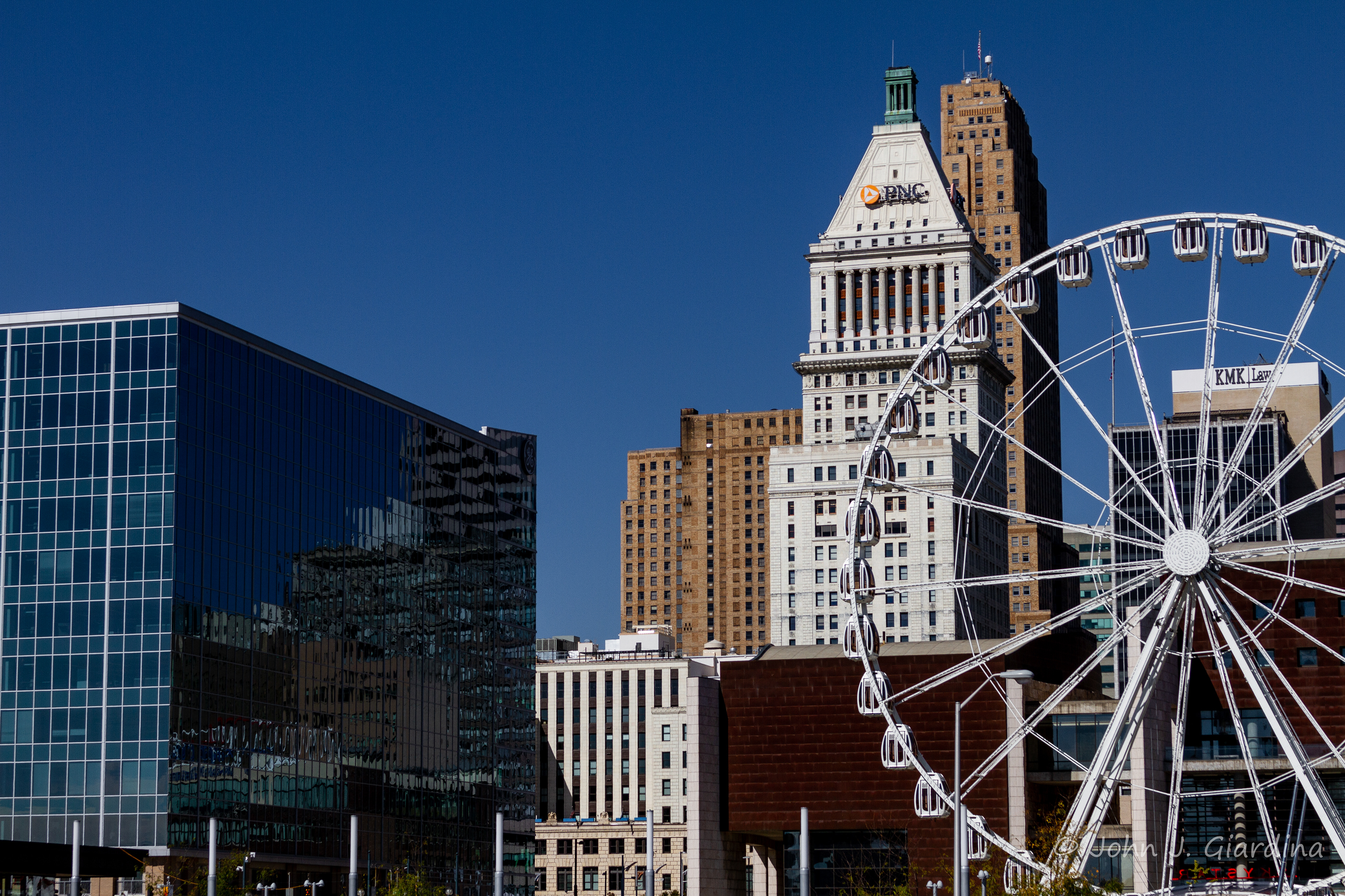 Cincinnati Reflected in the GE Operations Center Building