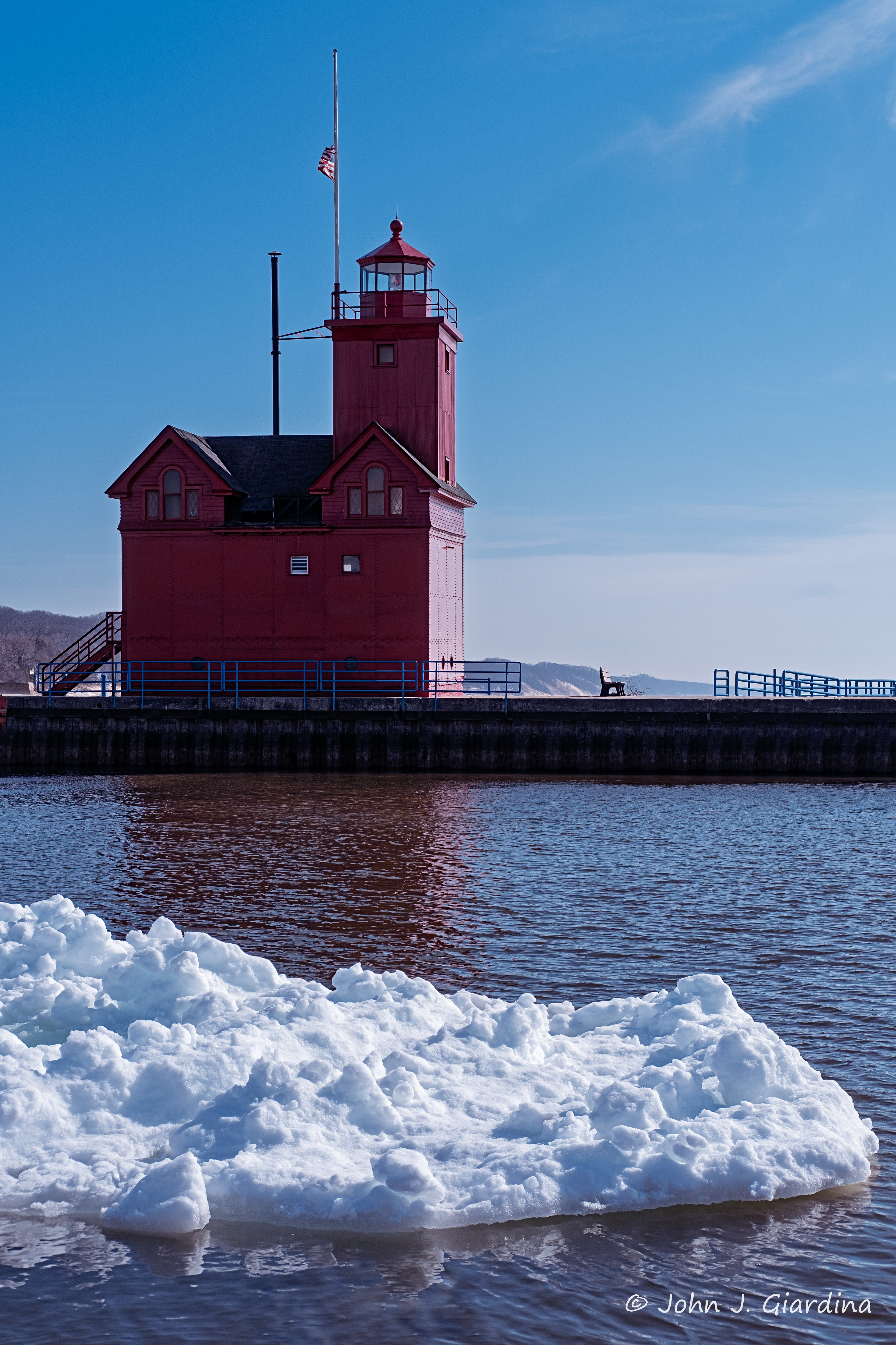 Holland Harbor Light