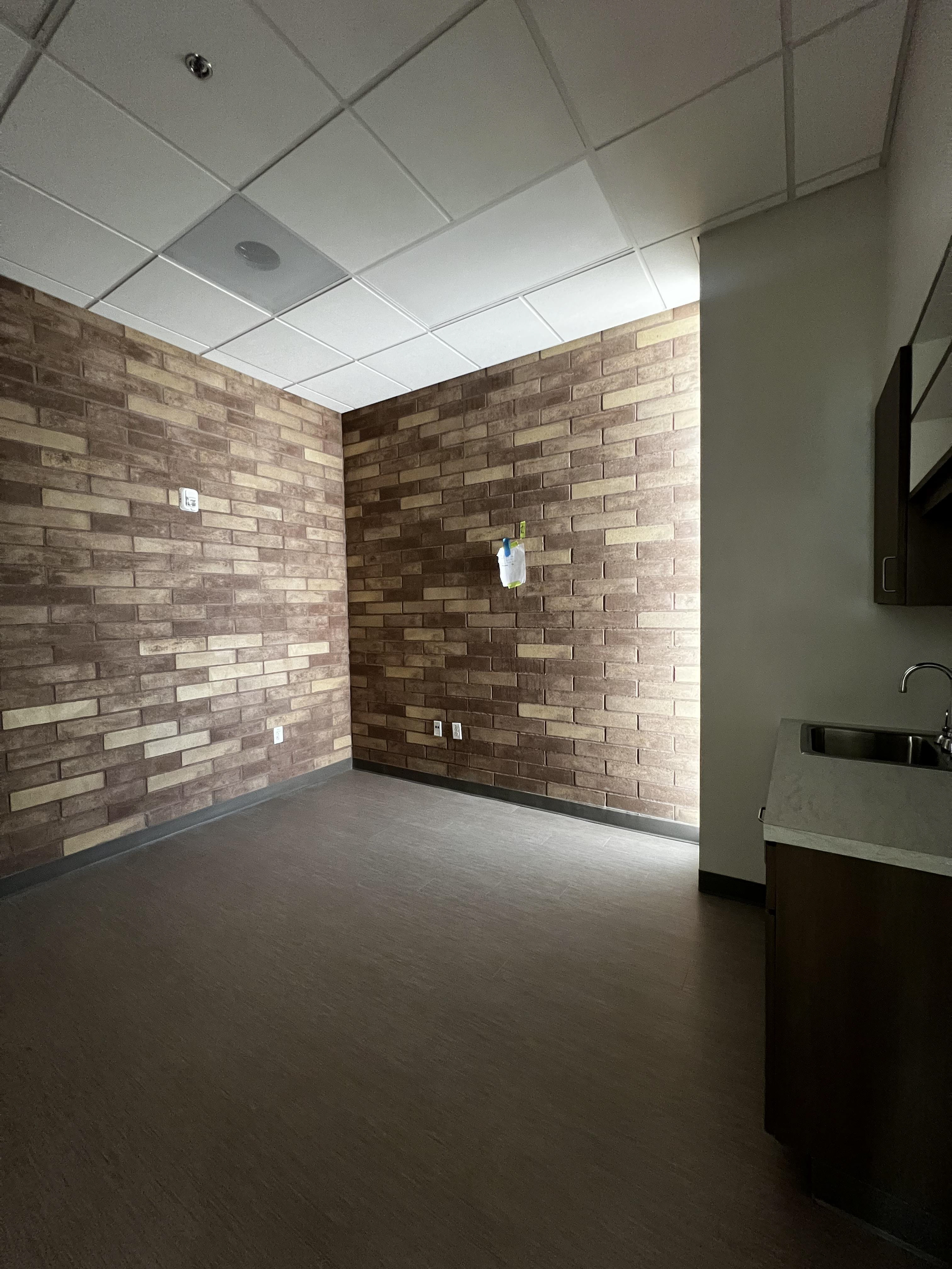 Light wall wash in patient exam rooms