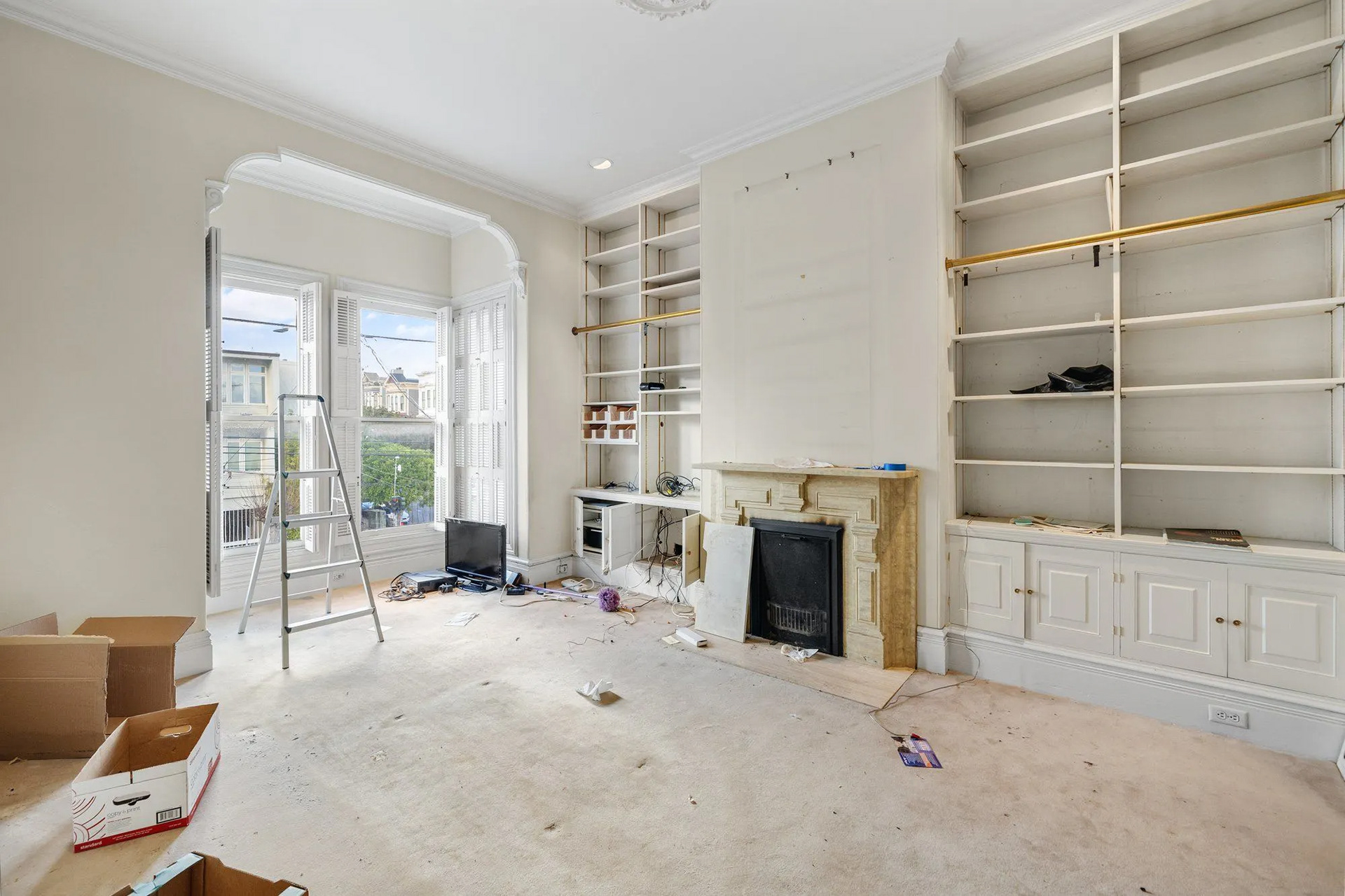 Before: Primary Bedroom
