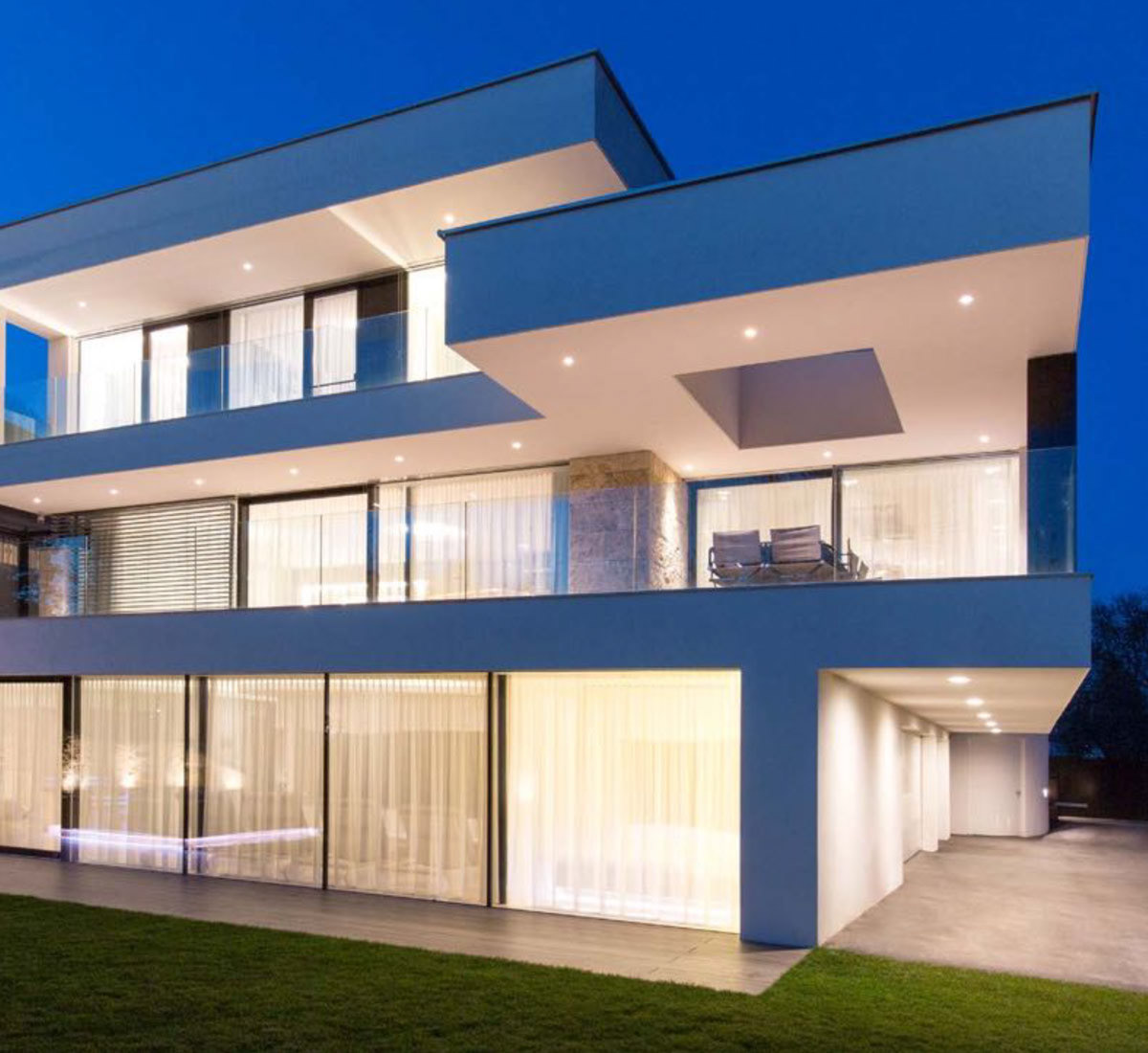Architekturfotografie Design Leuchte blaue Stunde