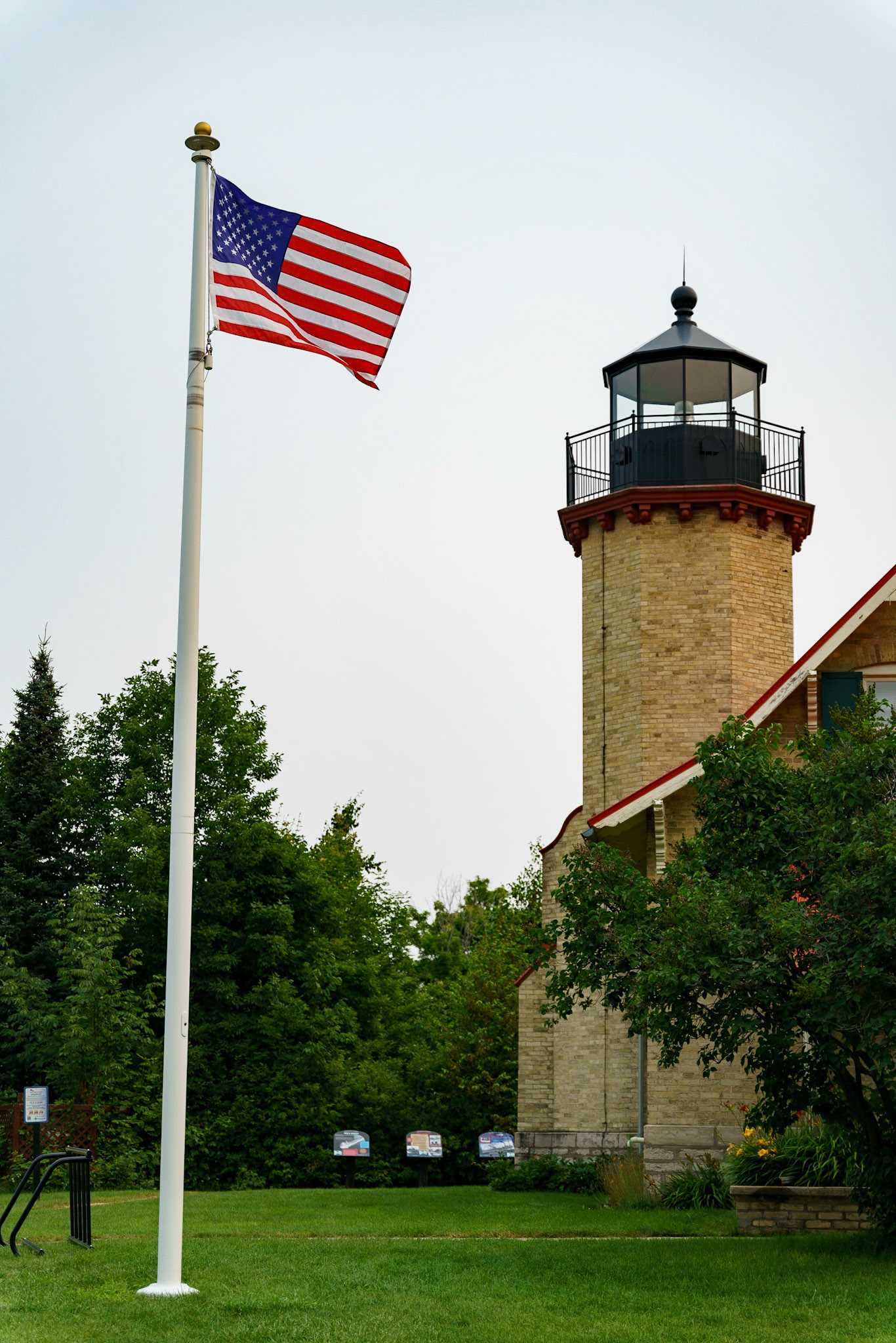 Photo by Jon Roost (www.jonroostphotos.com)
