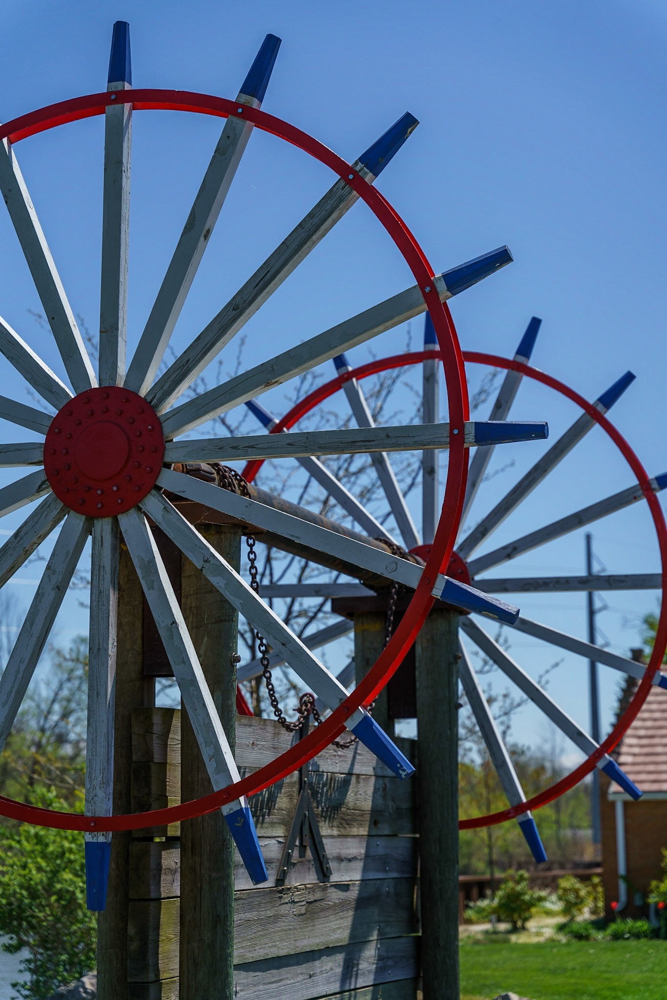 Photo by Jon Roost (www.jonroostphotos.com)