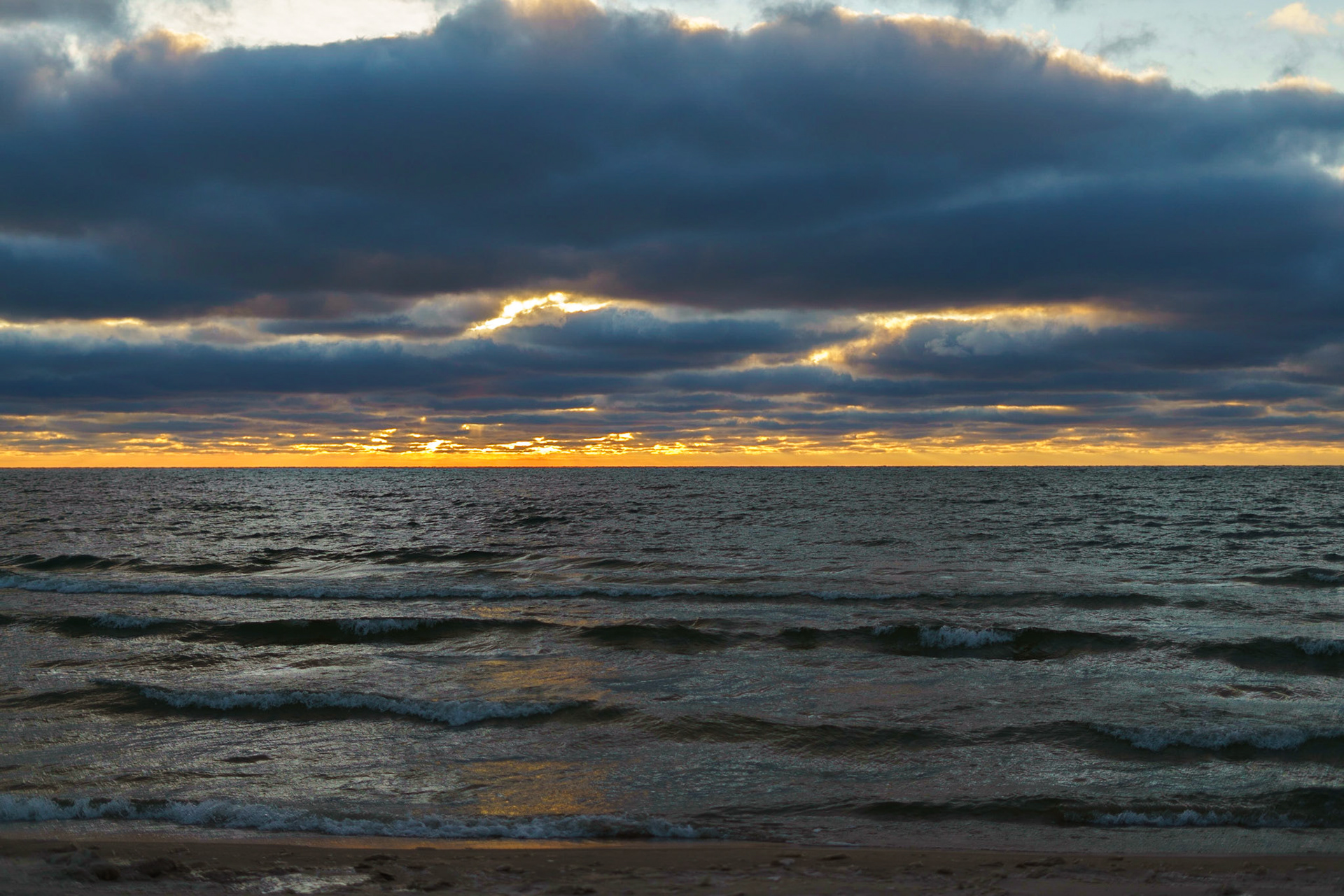 Photo by Jon Roost (www.jonroostphotos.com)