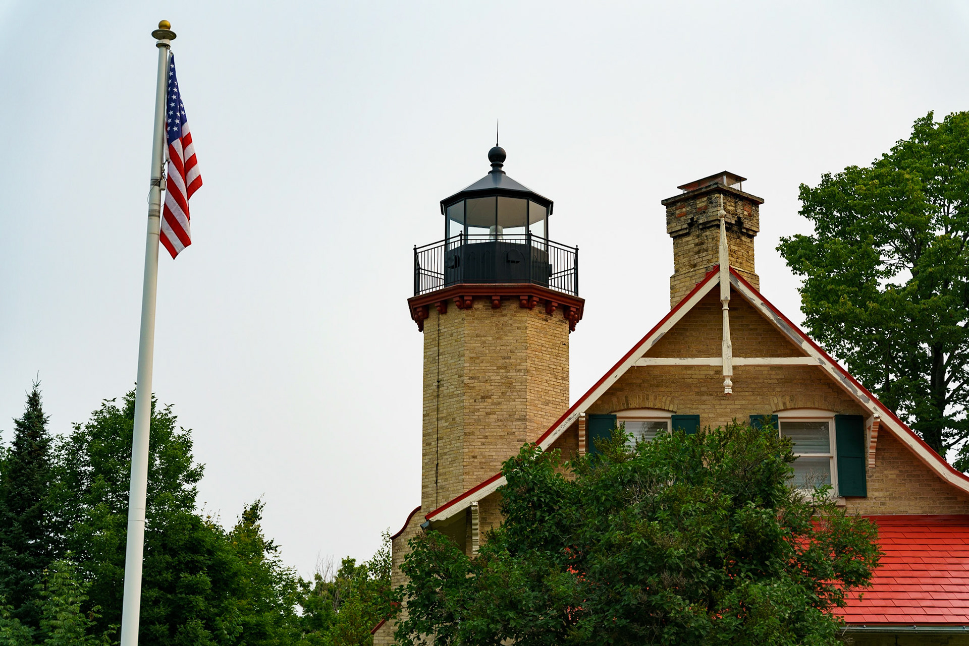 Photo by Jon Roost (www.jonroostphotos.com)