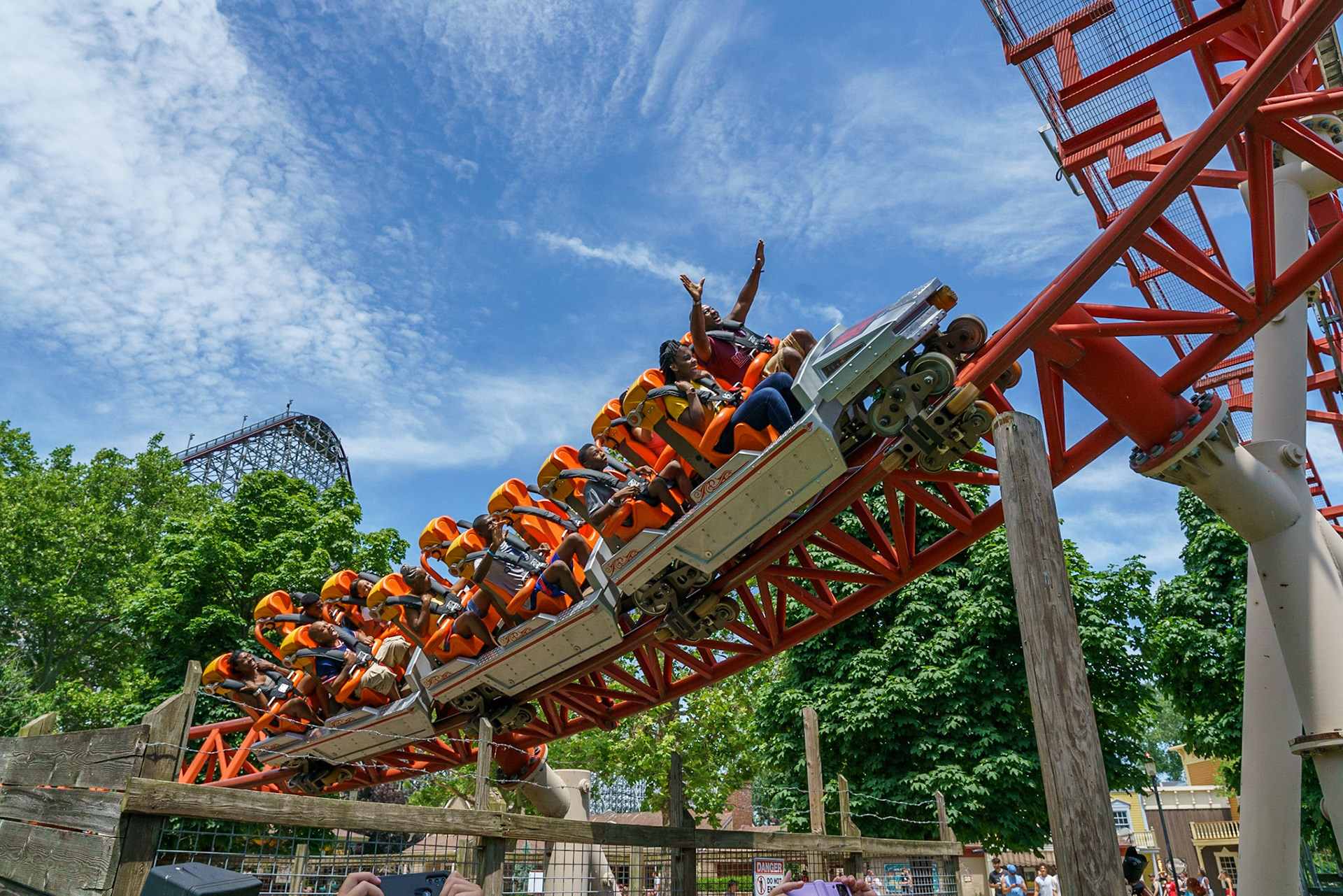 Photo by Jon Roost (www.jonroostphotos.com)