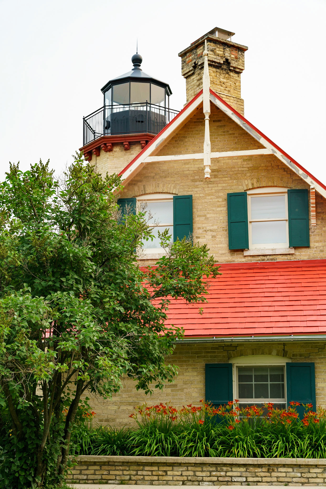 Photo by Jon Roost (www.jonroostphotos.com)