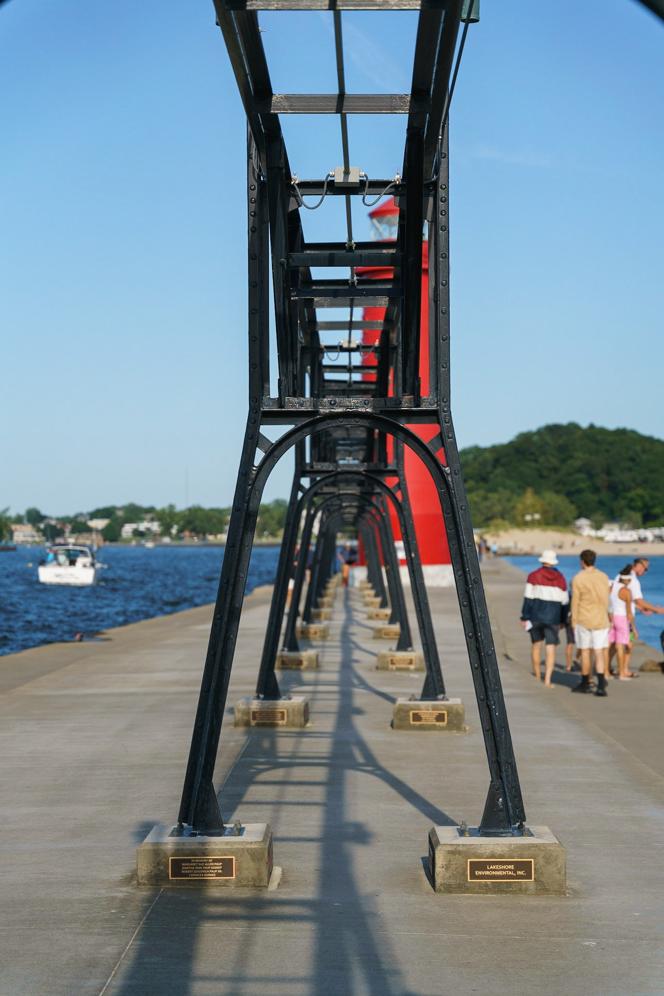 Photo by Jon Roost (www.jonroostphotos.com)