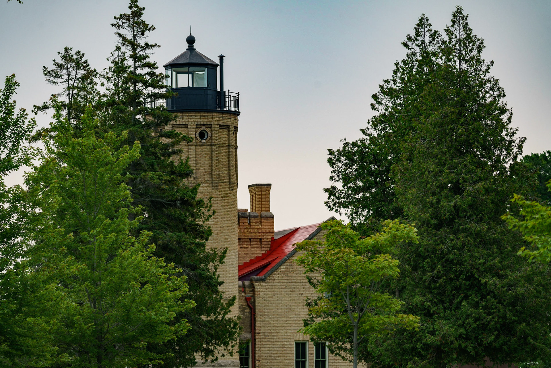 Photo by Jon Roost (www.jonroostphotos.com)