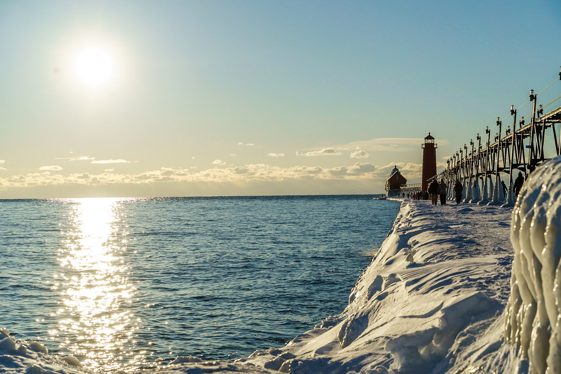 Photo by Jon Roost (www.jonroostphotos.com)