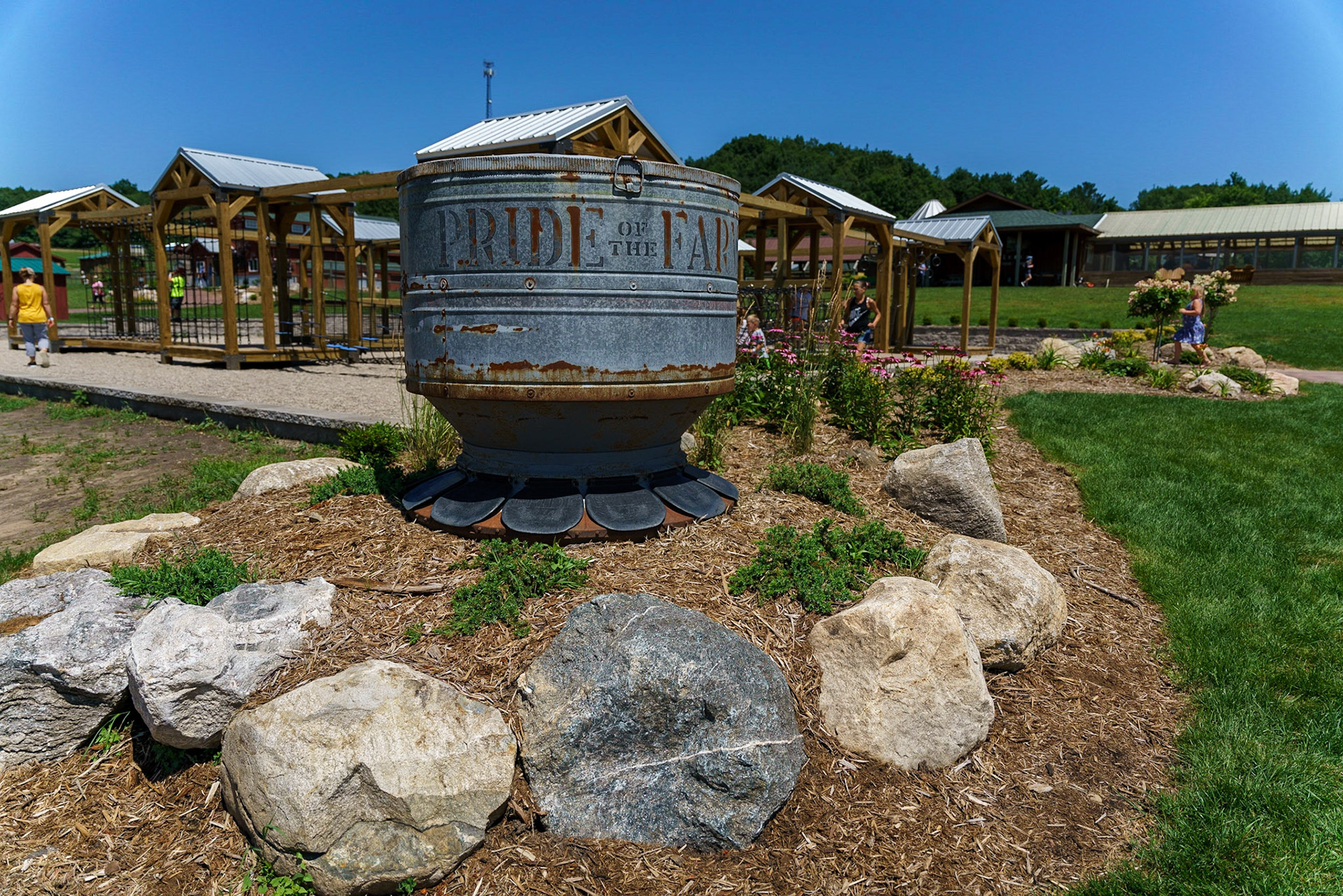 Photo by Jon Roost (www.jonroostphotos.com)