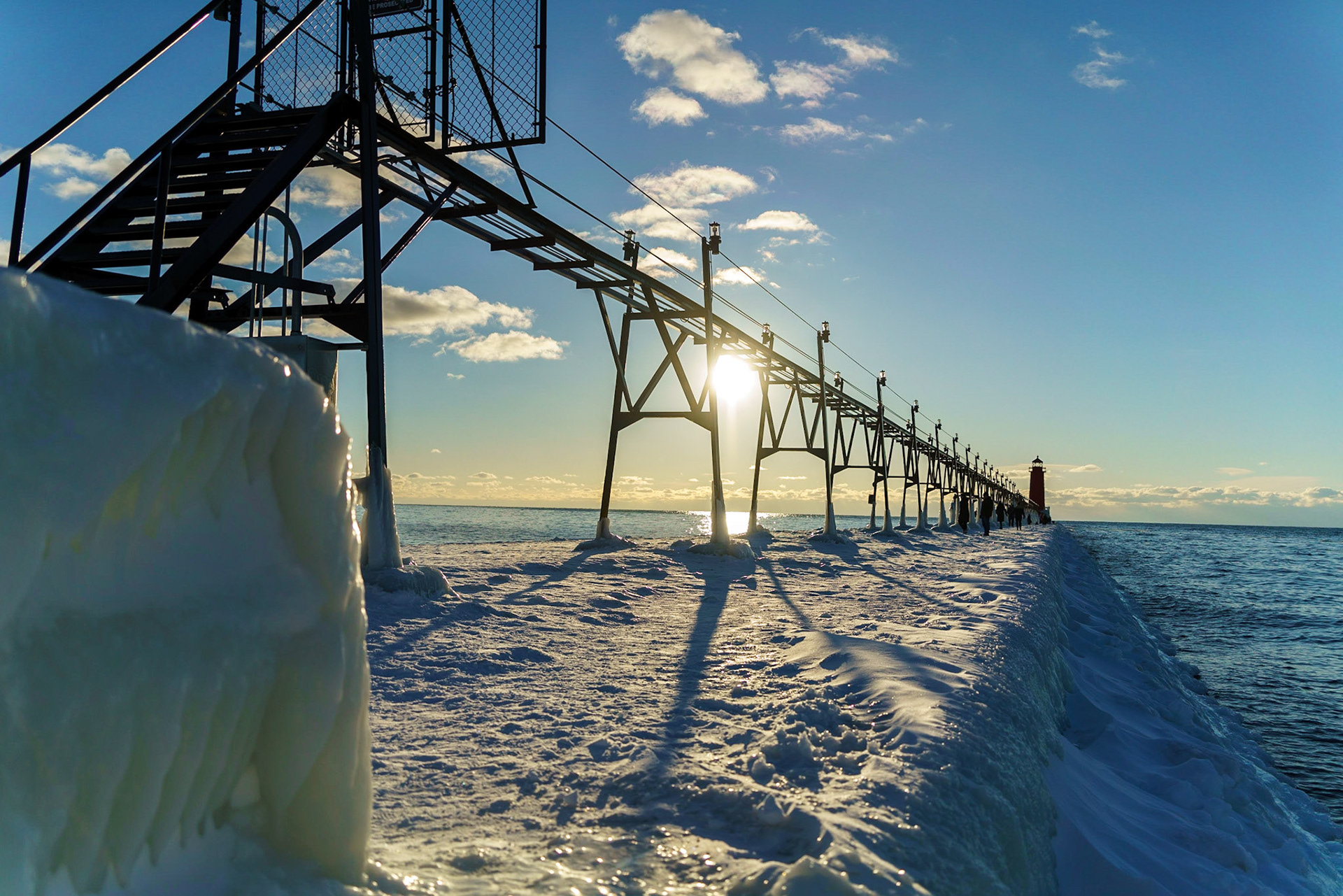 Photo by Jon Roost (www.jonroostphotos.com)