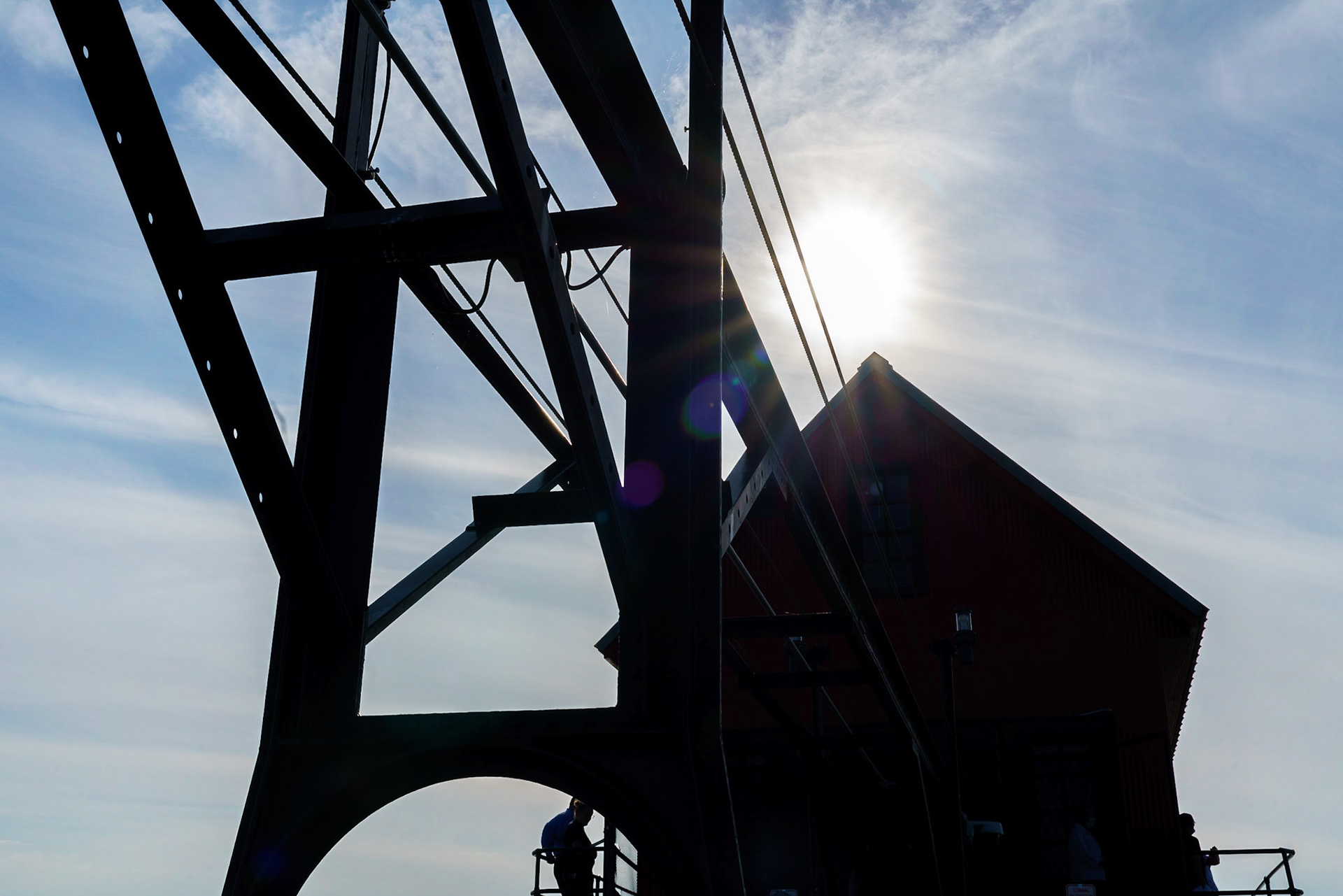 Photo by Jon Roost (www.jonroostphotos.com)