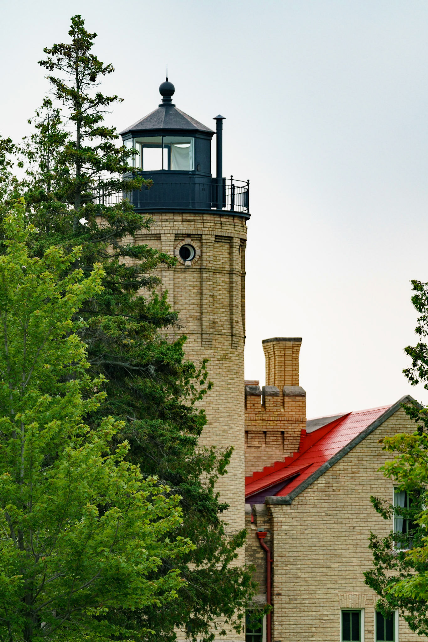 Photo by Jon Roost (www.jonroostphotos.com)