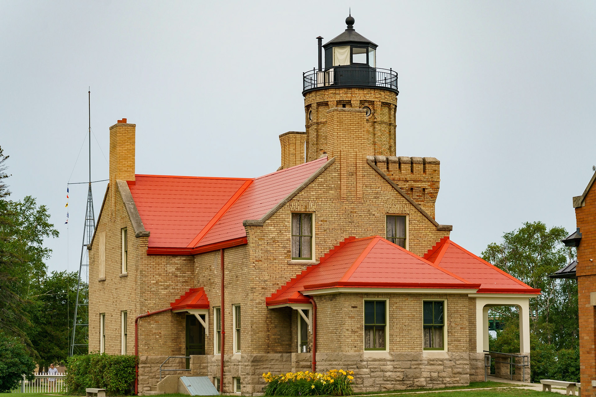 Photo by Jon Roost (www.jonroostphotos.com)