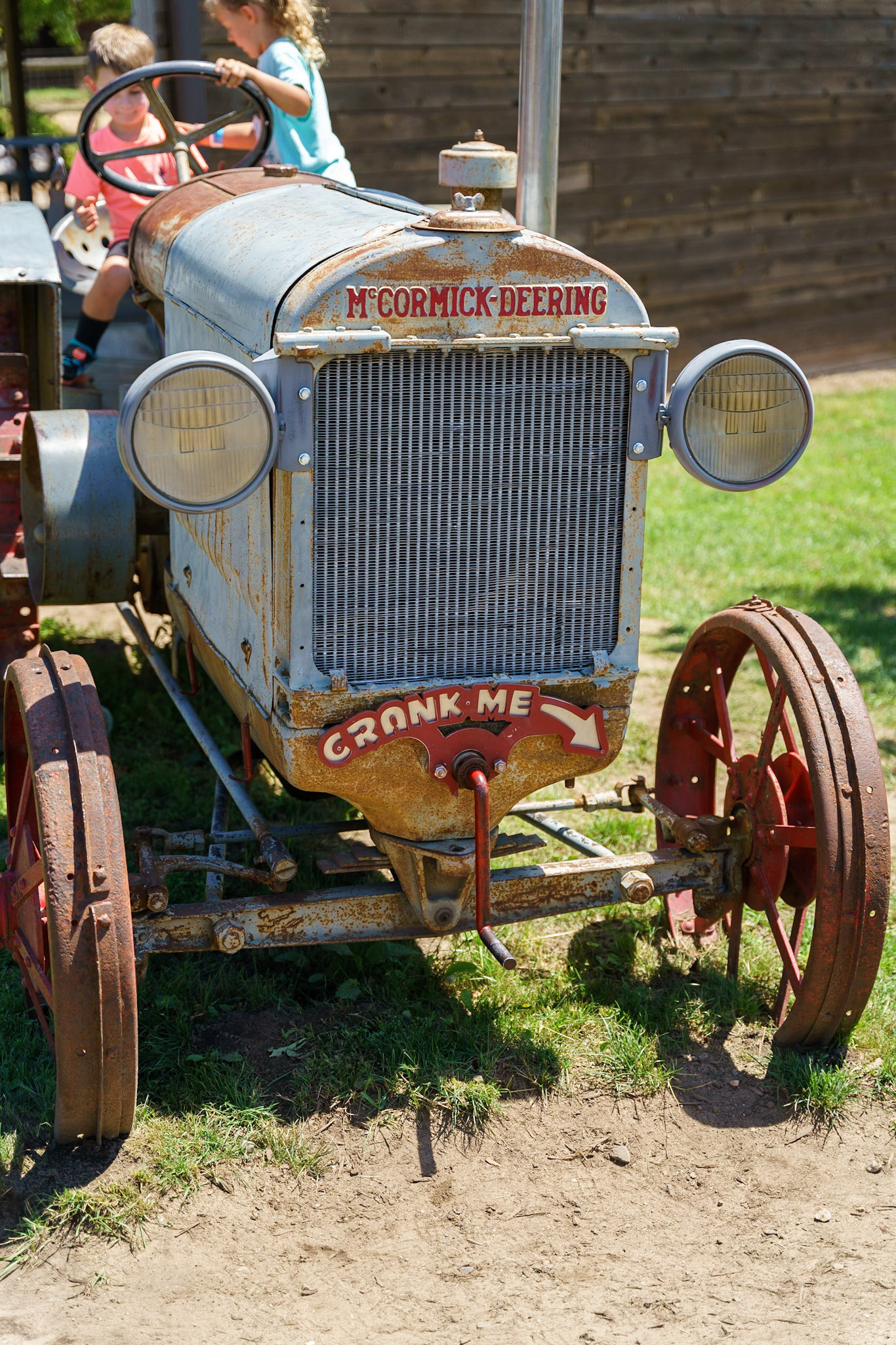 Photo by Jon Roost (www.jonroostphotos.com)