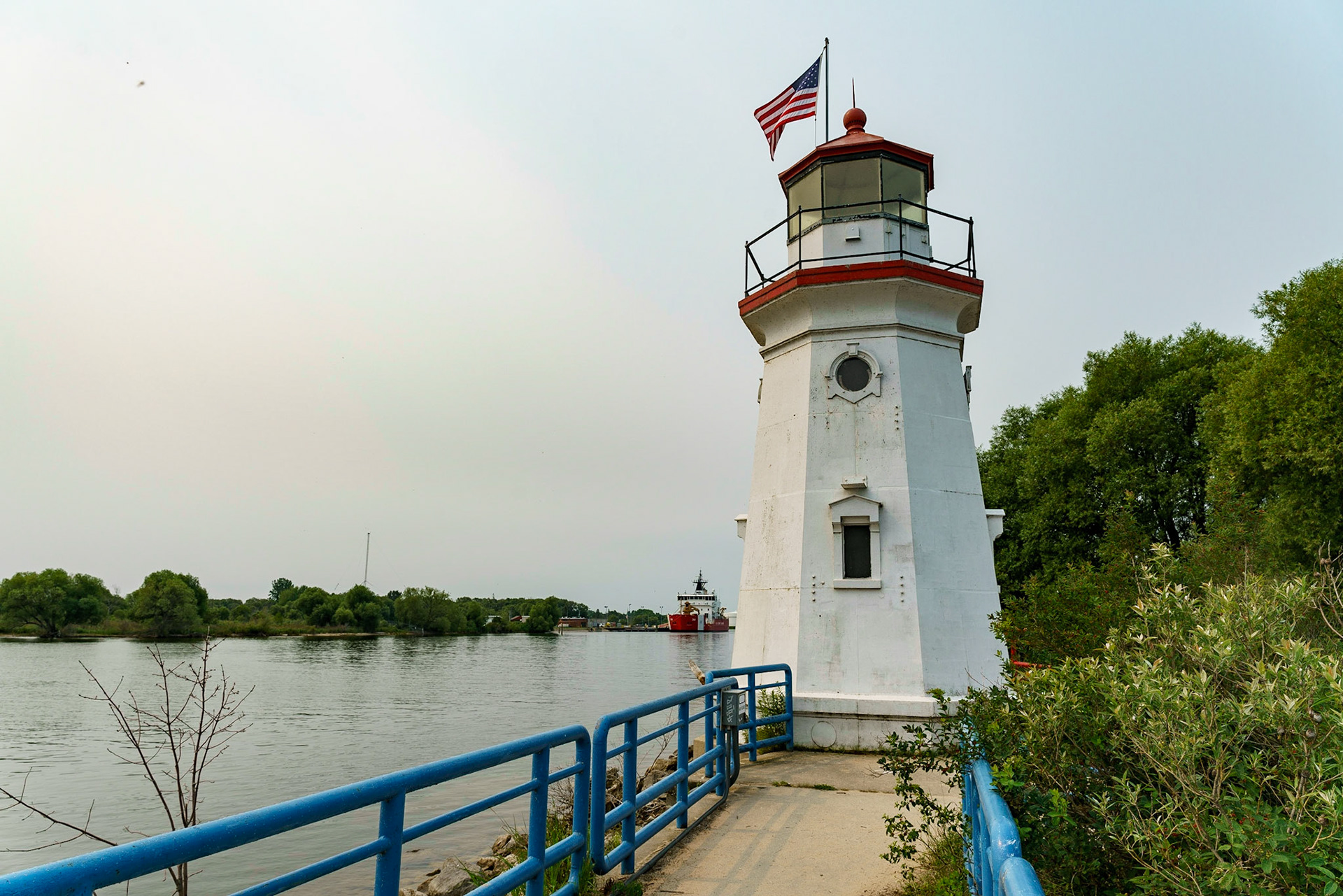 Photo by Jon Roost (www.jonroostphotos.com)