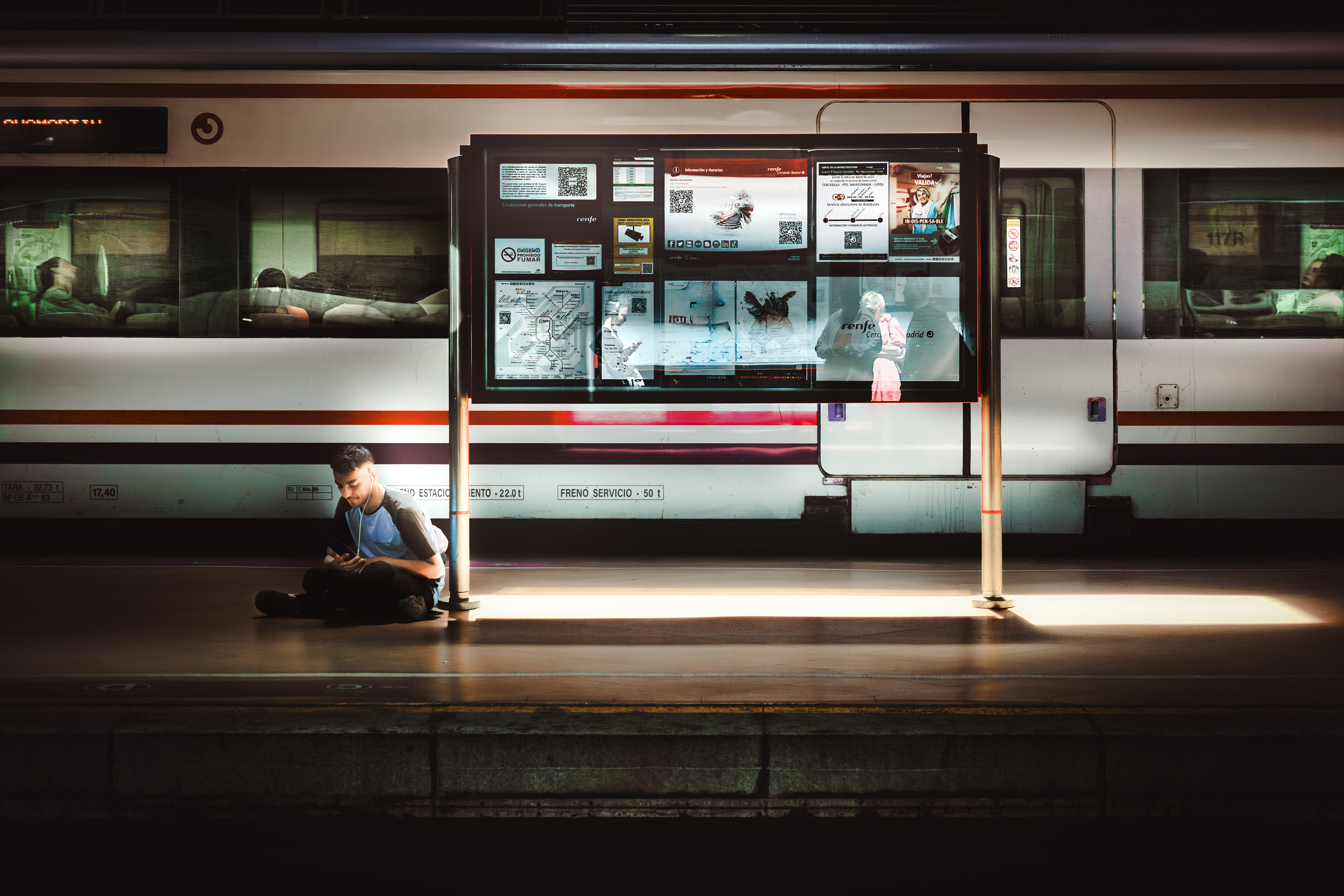 Awarded(Budapest International Foto Awards 2024-Honorable mention)